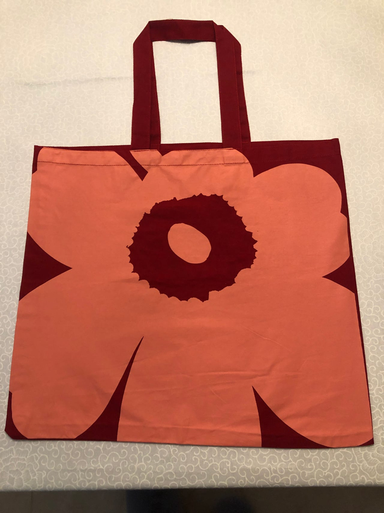 Marimekko Tote Bag  Marimekko Logo 手提袋大花兩個顏色可以選擇 