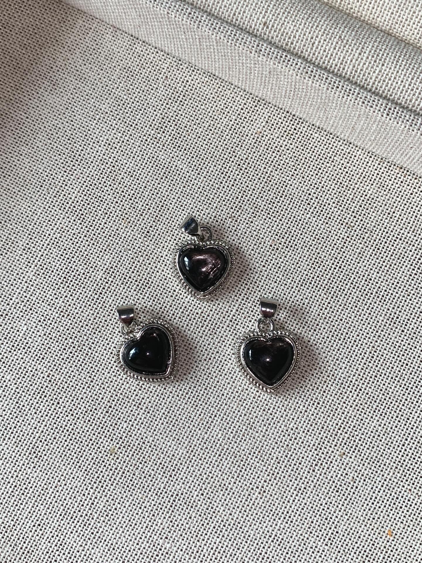 Hypersthene Pendant 爱心金运石吊坠 12mm+