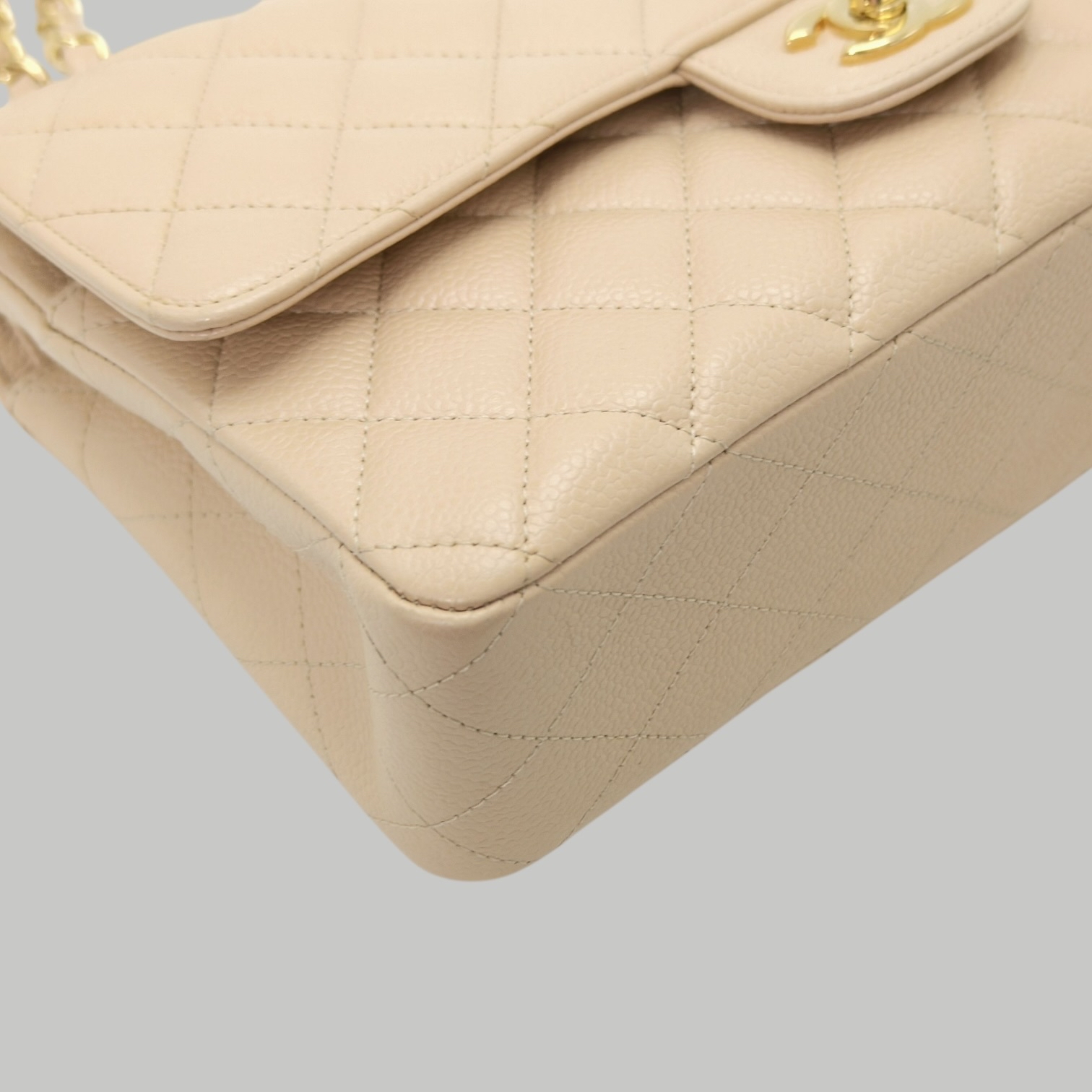 Chanel Caviar CF25金扣