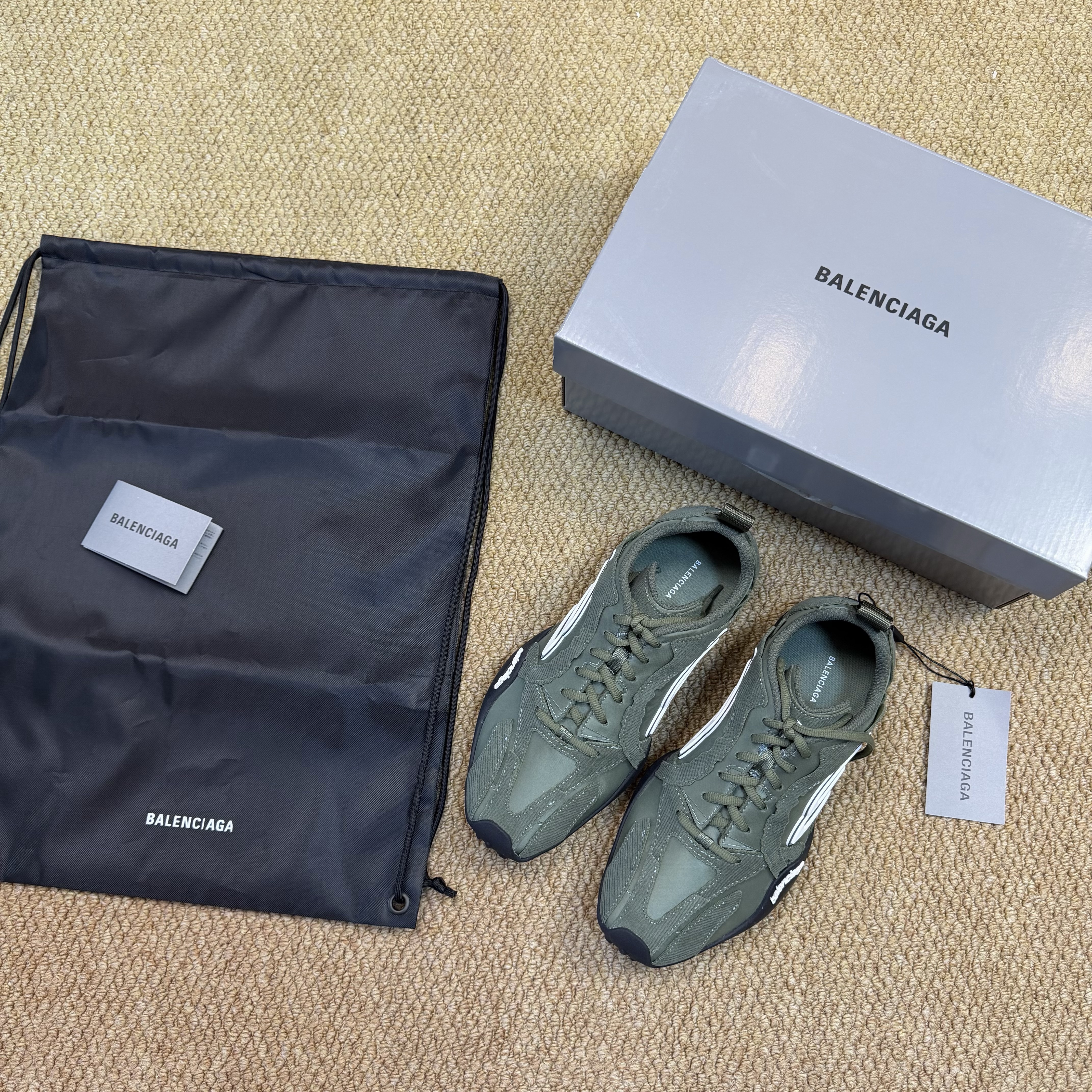 Balenciaga Monday Ultra