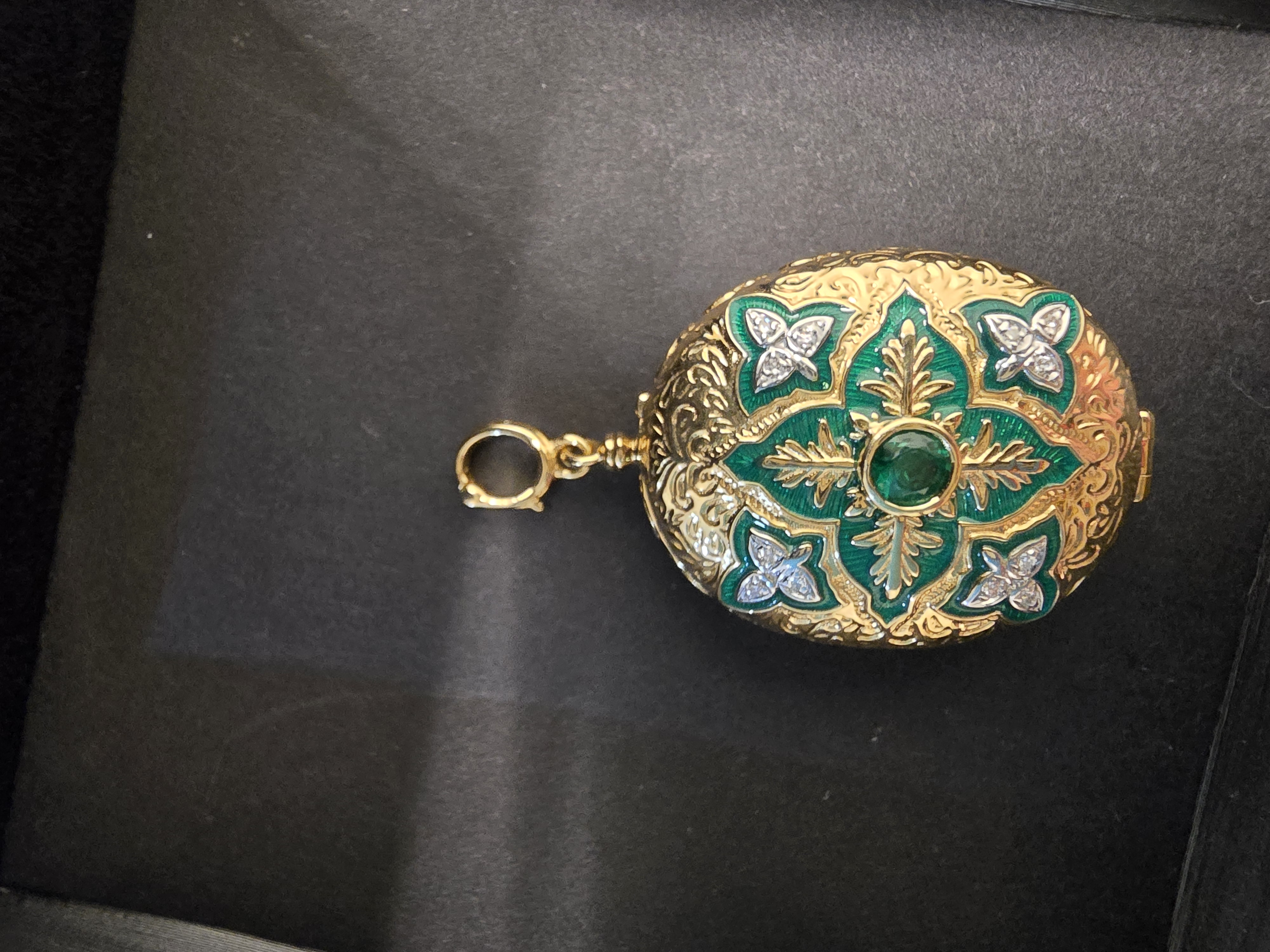 18K祖母绿鑽石吊墜