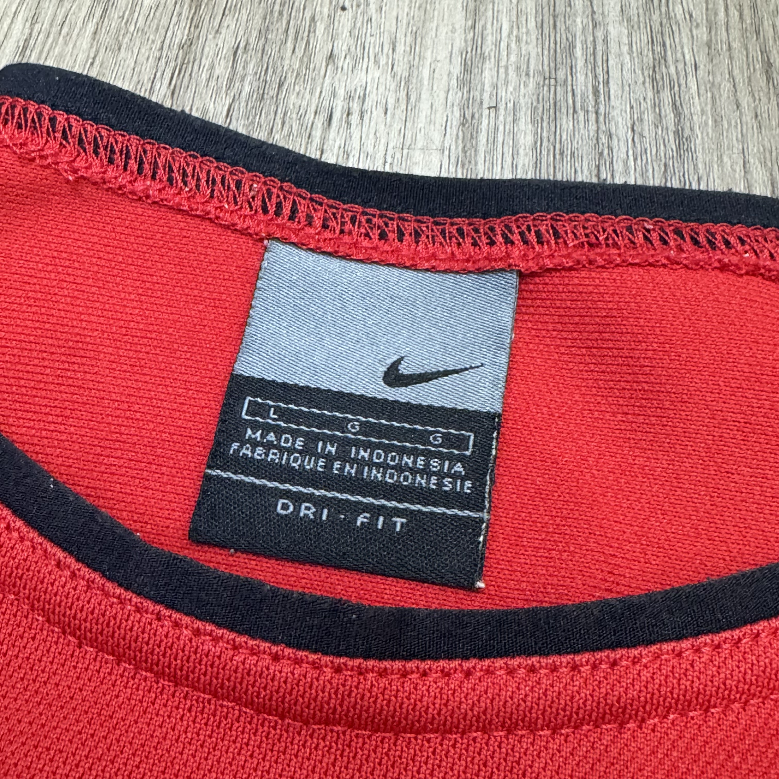 Manchester United 02/03 training shirt