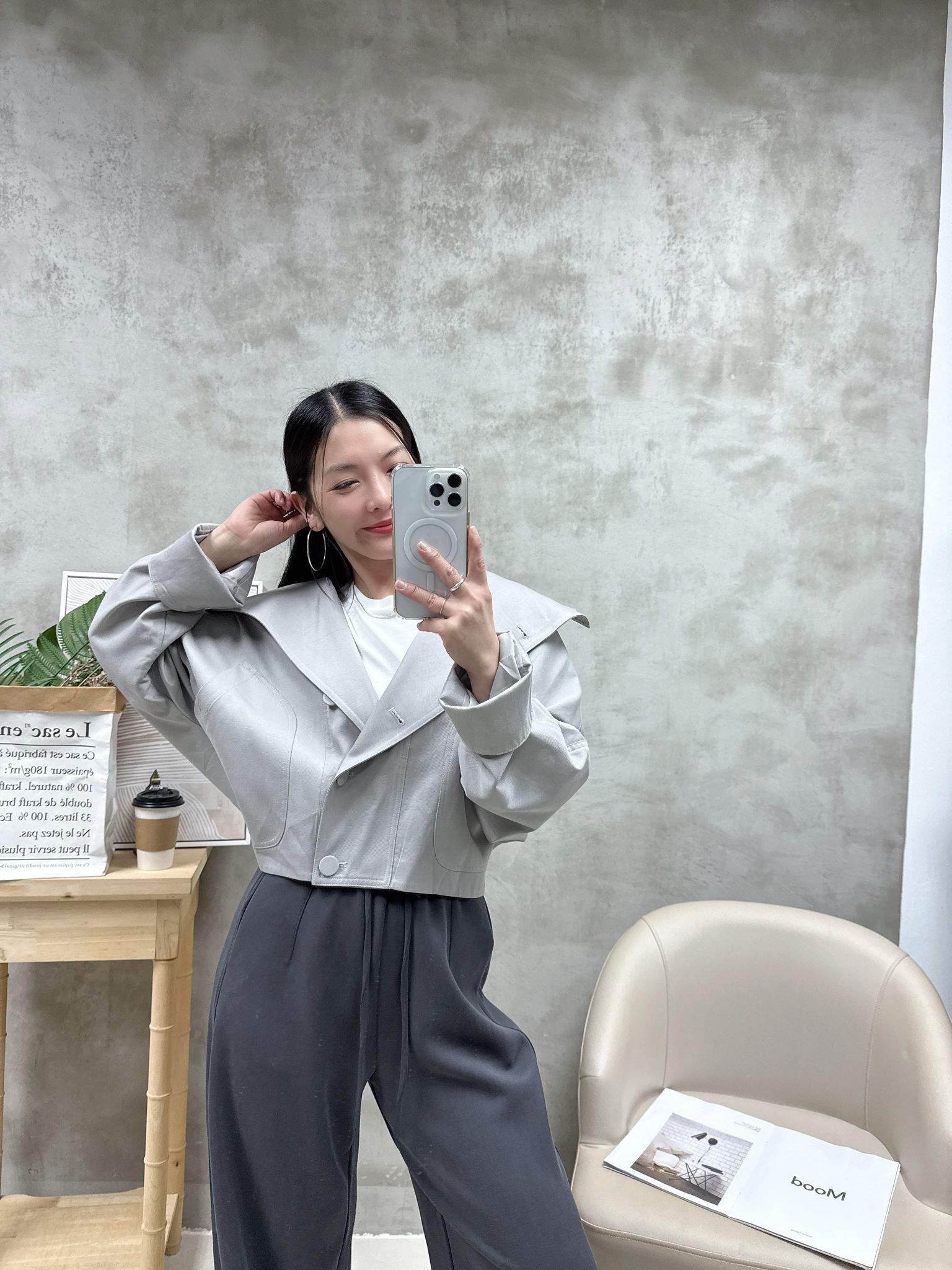 B07 大反領扣鈕外套