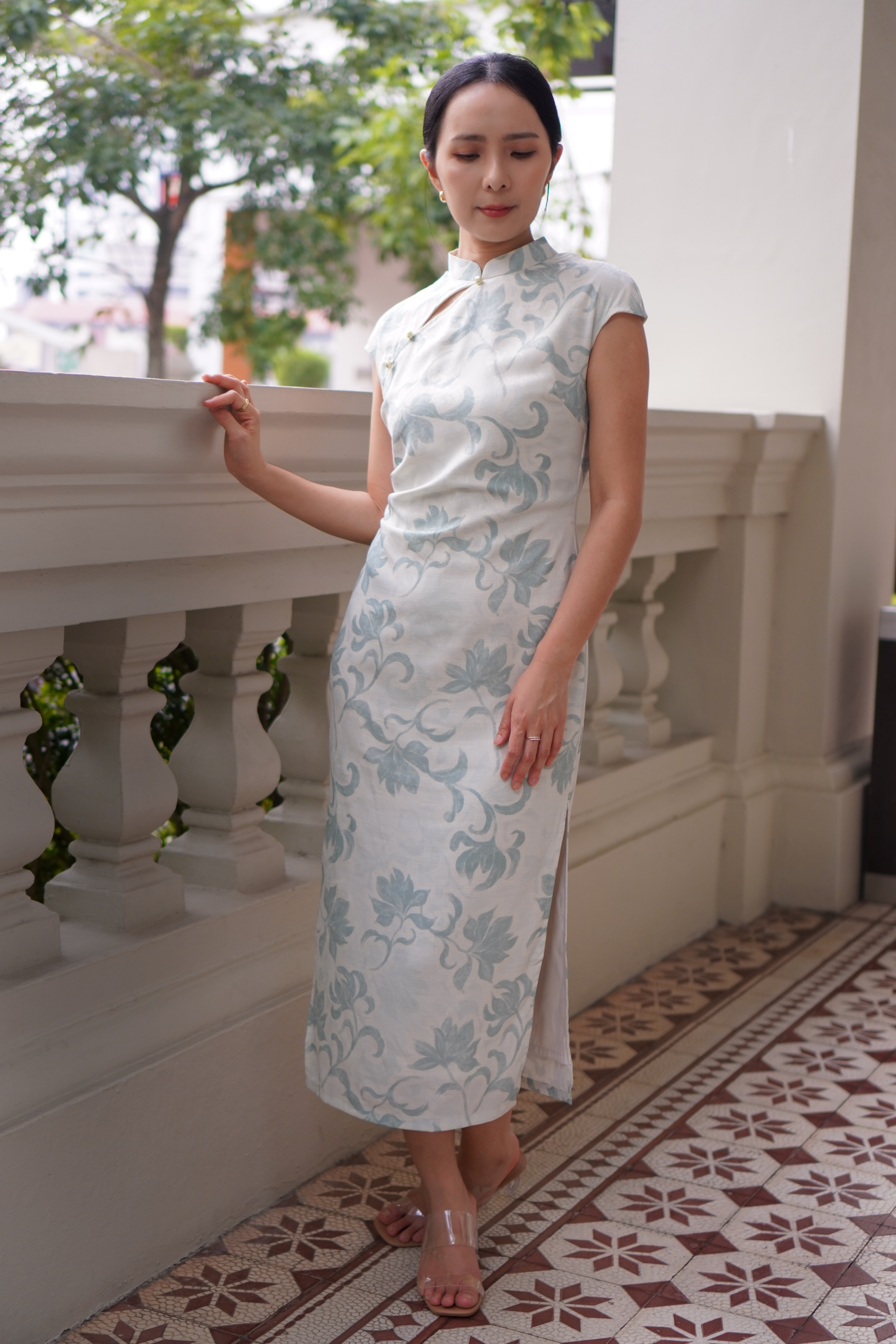 花影流韵旗袍 Floral Elegance Cheongsam