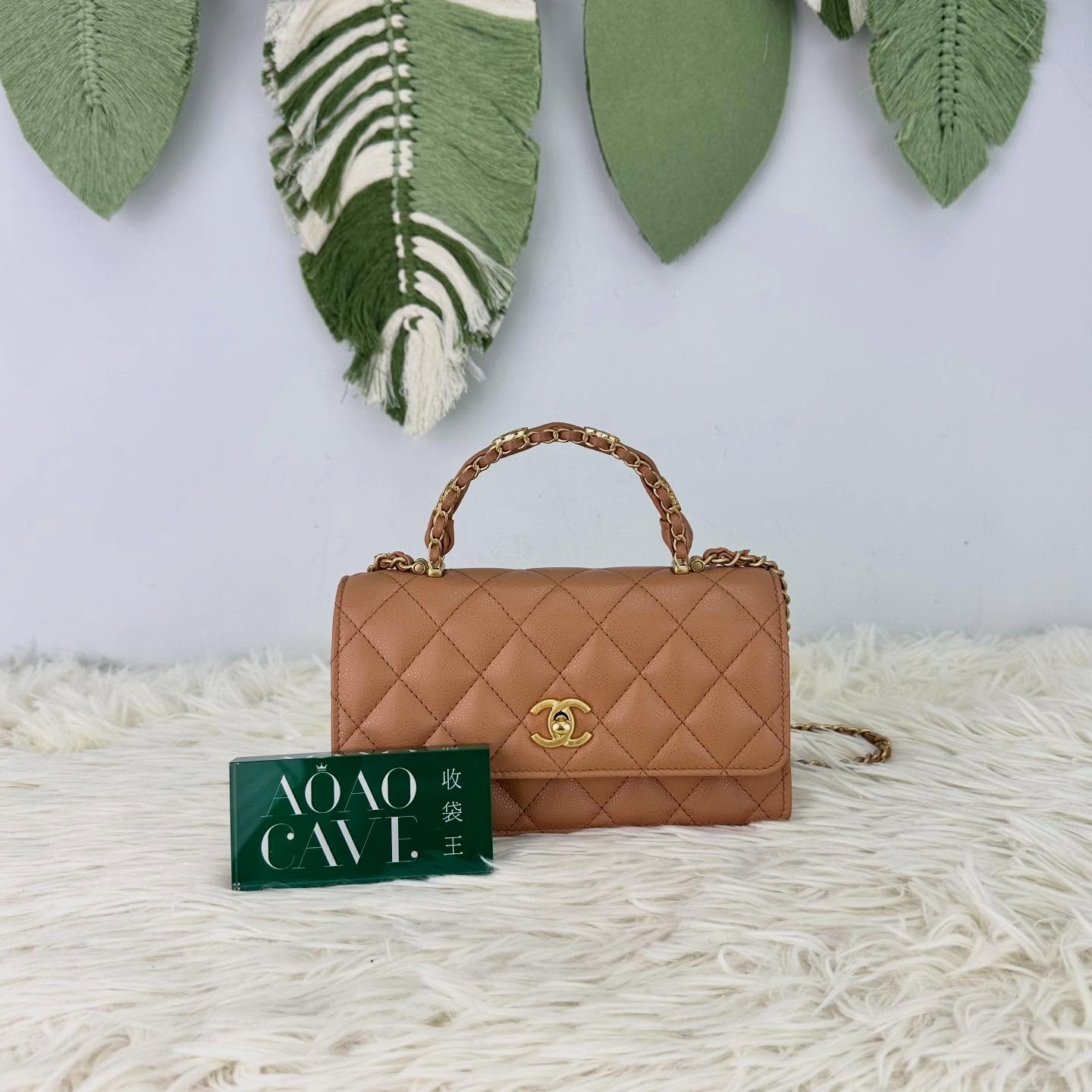 CHANEL🤍PRE OWNED 25b Handle 奶茶色 WOC 晶片款🤎