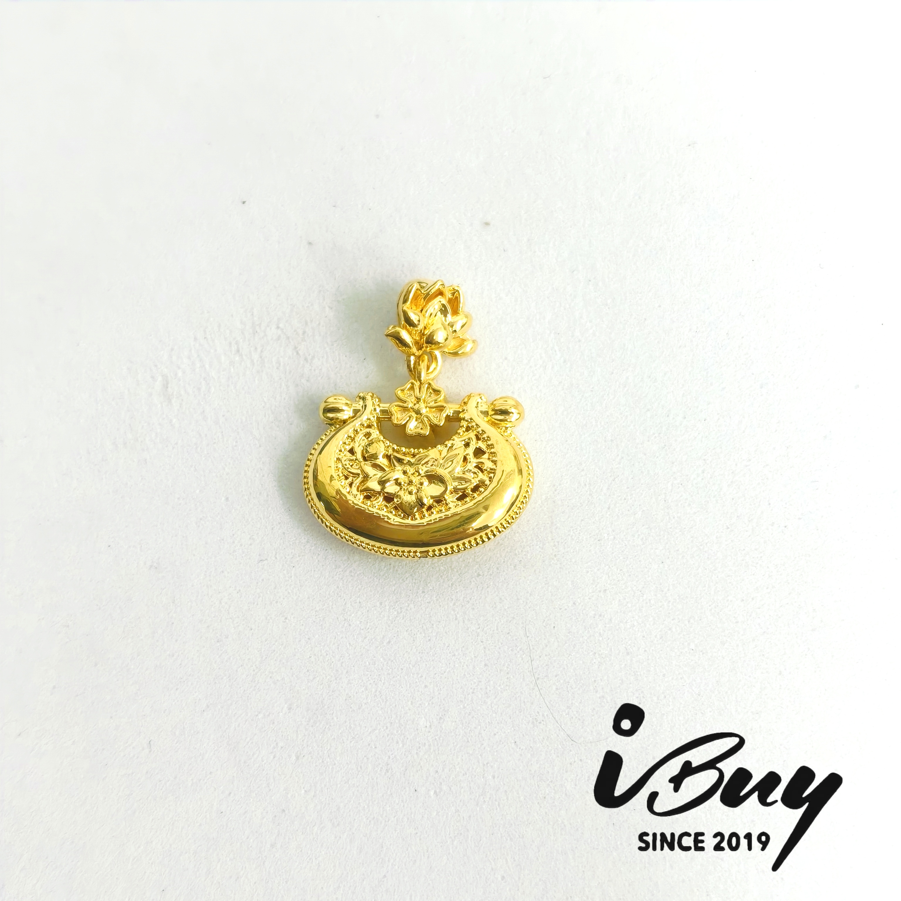 916 HARD GOLD CHERRY BLOSSOM INGOT LOCK  916 樱花元宝锁串咀