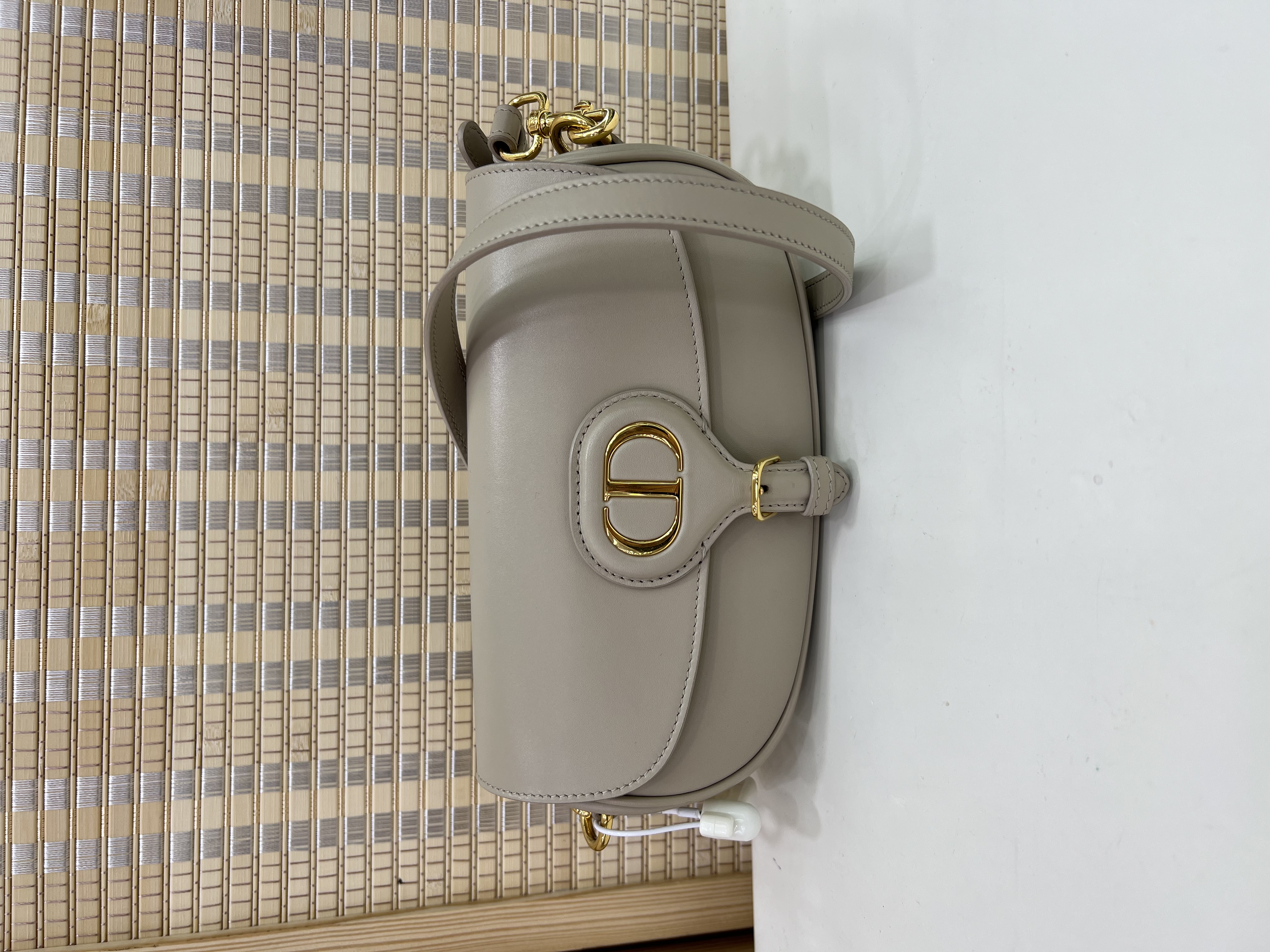 直播貨品 |  [1個-$100 2個-$300］ CC10