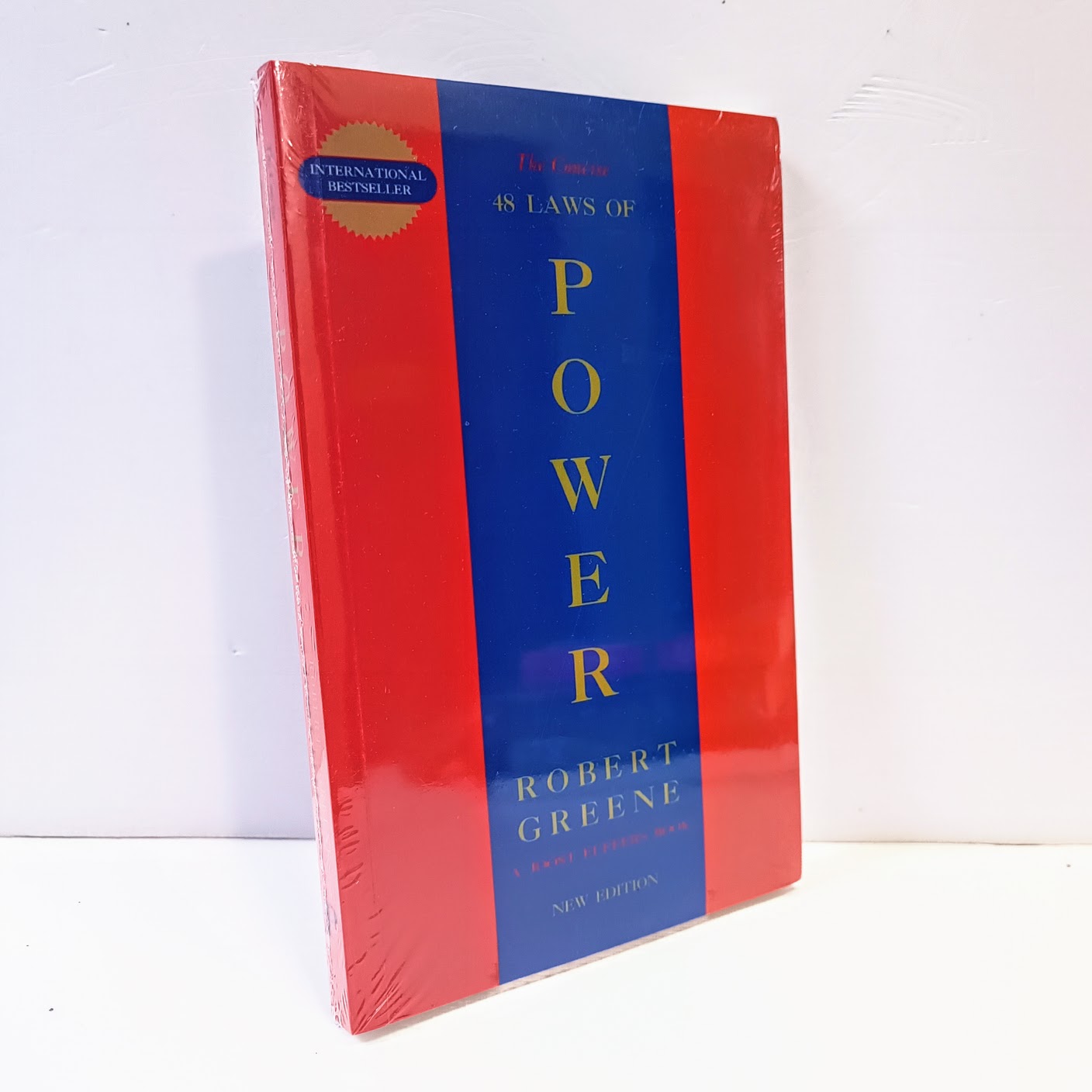 The Concise 48 Laws Of Power by Robert Greene | A63