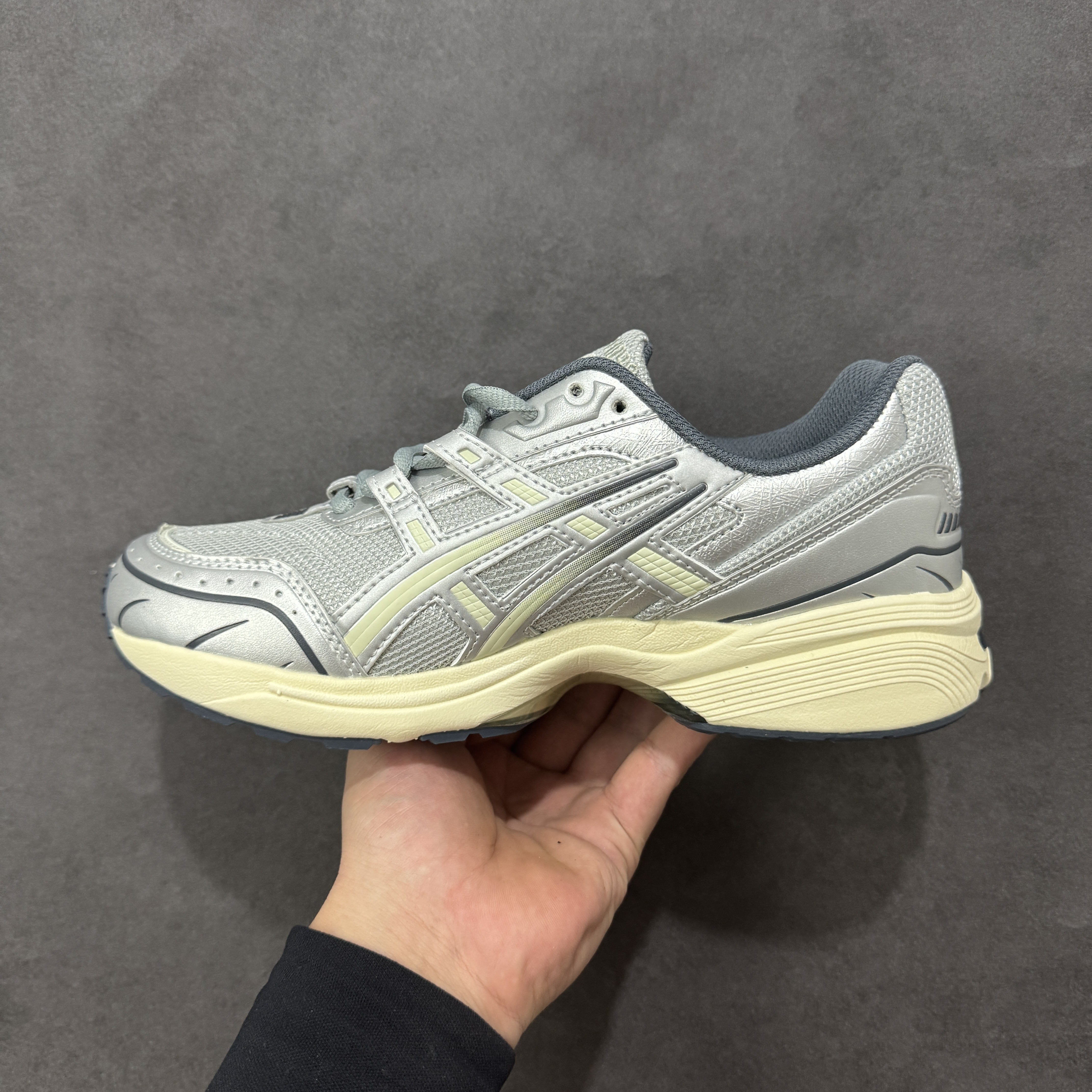 Asics GEL-1090 1203A241-020