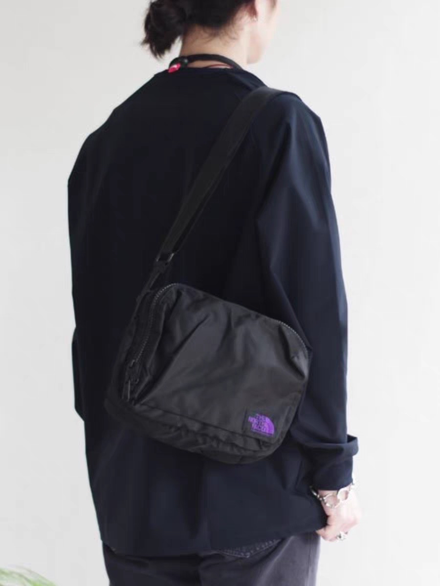 THE NORTH紫標多功能袋 $239/個