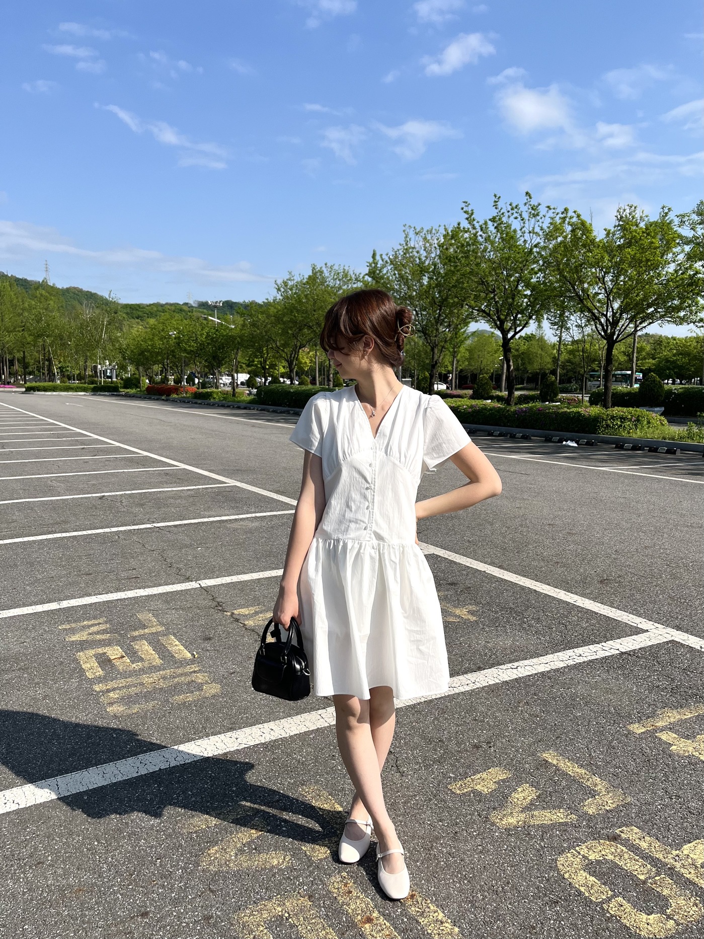 Airy Button Front Long Dress (Black)