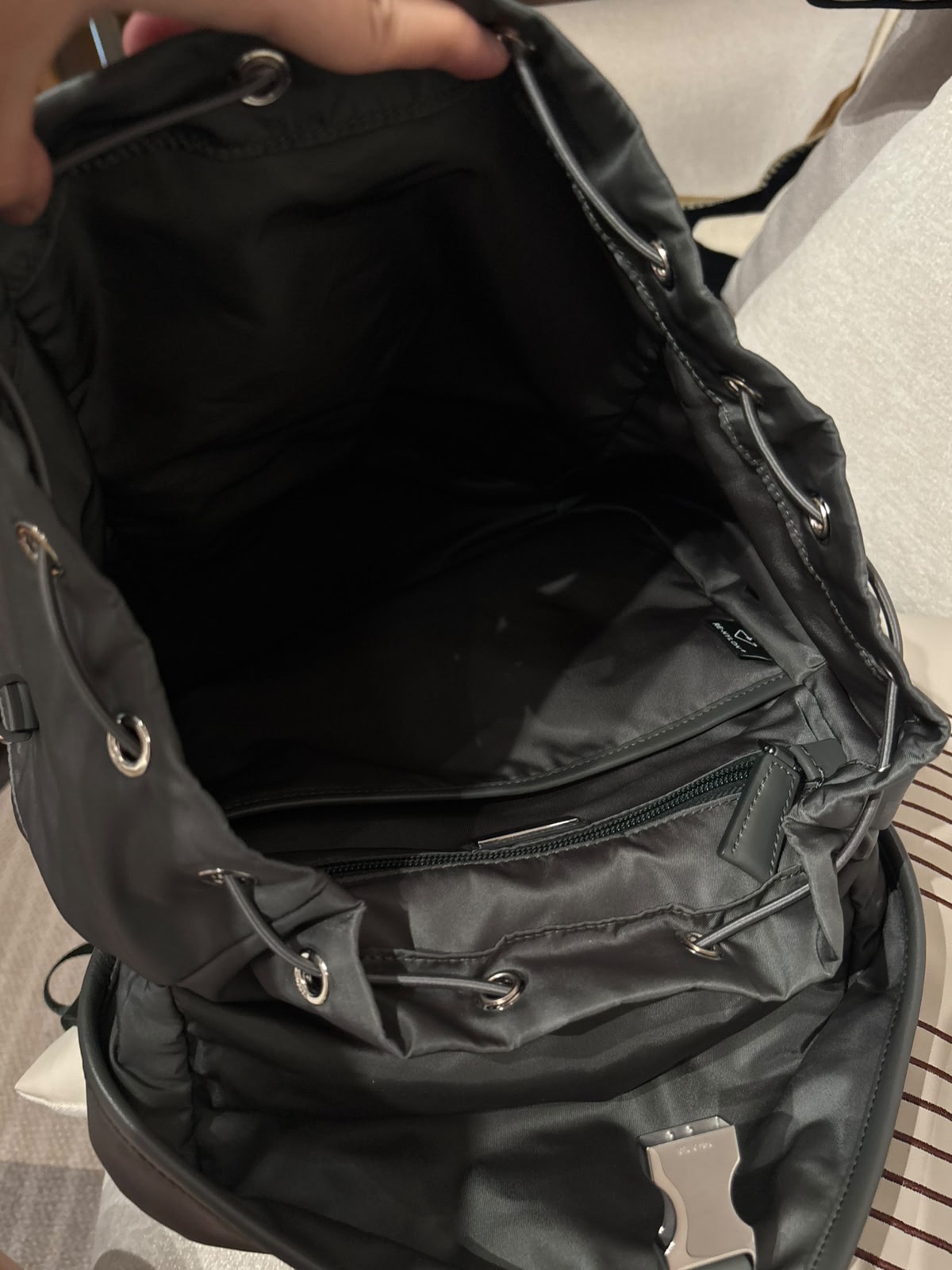 PRADA Re-Nylon Backpack 2VZ108_2DW3_F0002_V_DYO 100%Authentic, 99%New 未使用品 ✅Strap✅Dust Bag