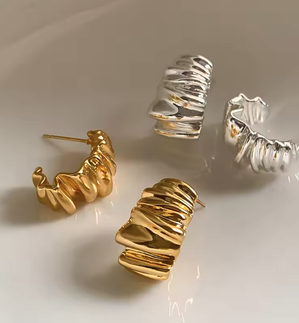 Ripple Curve Earrings