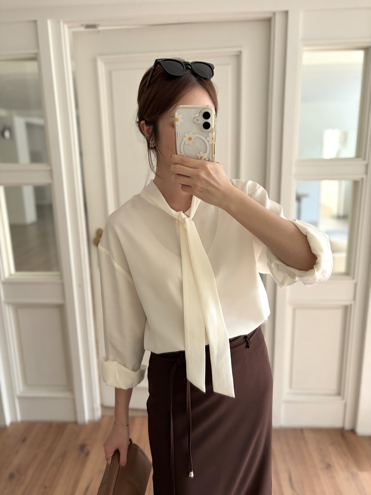 Two-way Tie Detail Blouse (Ivory)