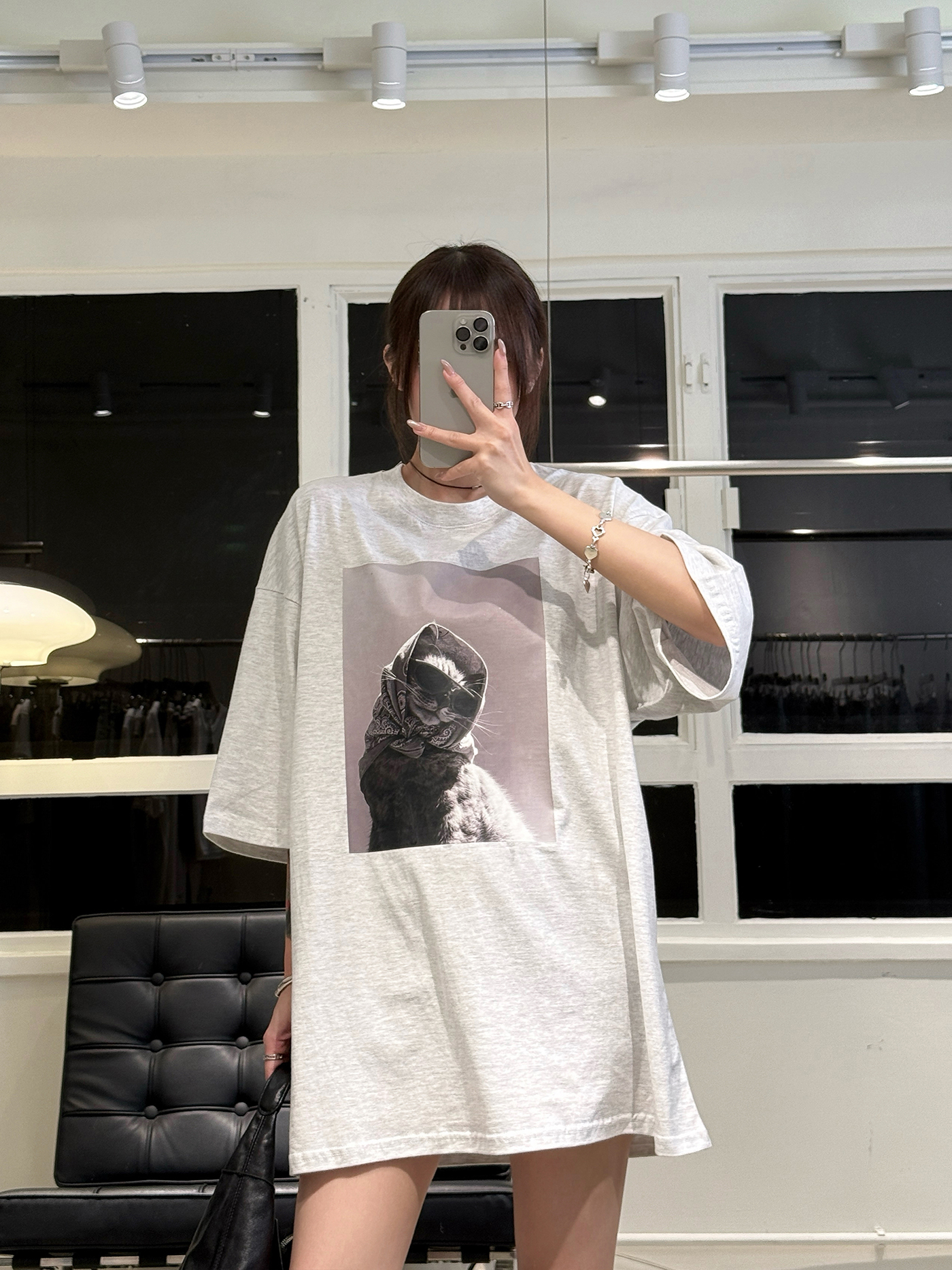 𝐔𝐧𝐢𝐬𝐞𝐱 𝐜𝐮𝐭𝐞 𝐜𝐚𝐭 𝐨𝐯𝐞𝐫𝐬𝐢𝐳𝐞𝐝 𝐭𝐨𝐩