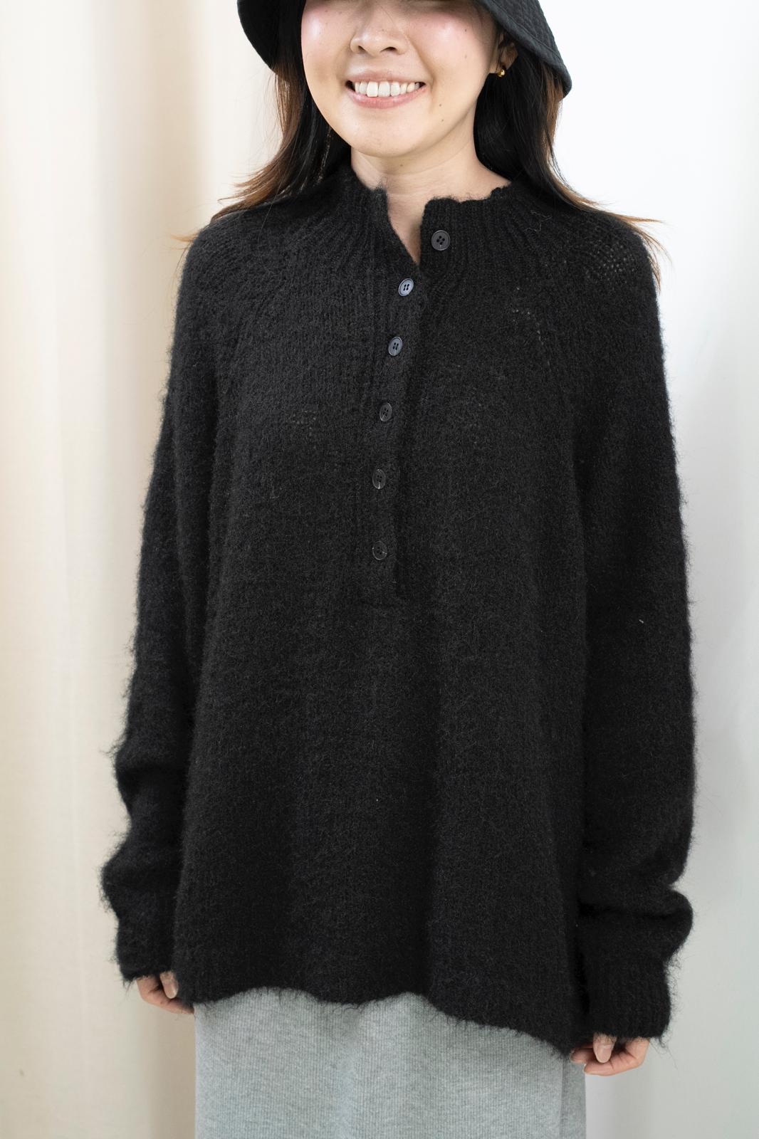 馬海毛鬆鬆上衣（黑色）