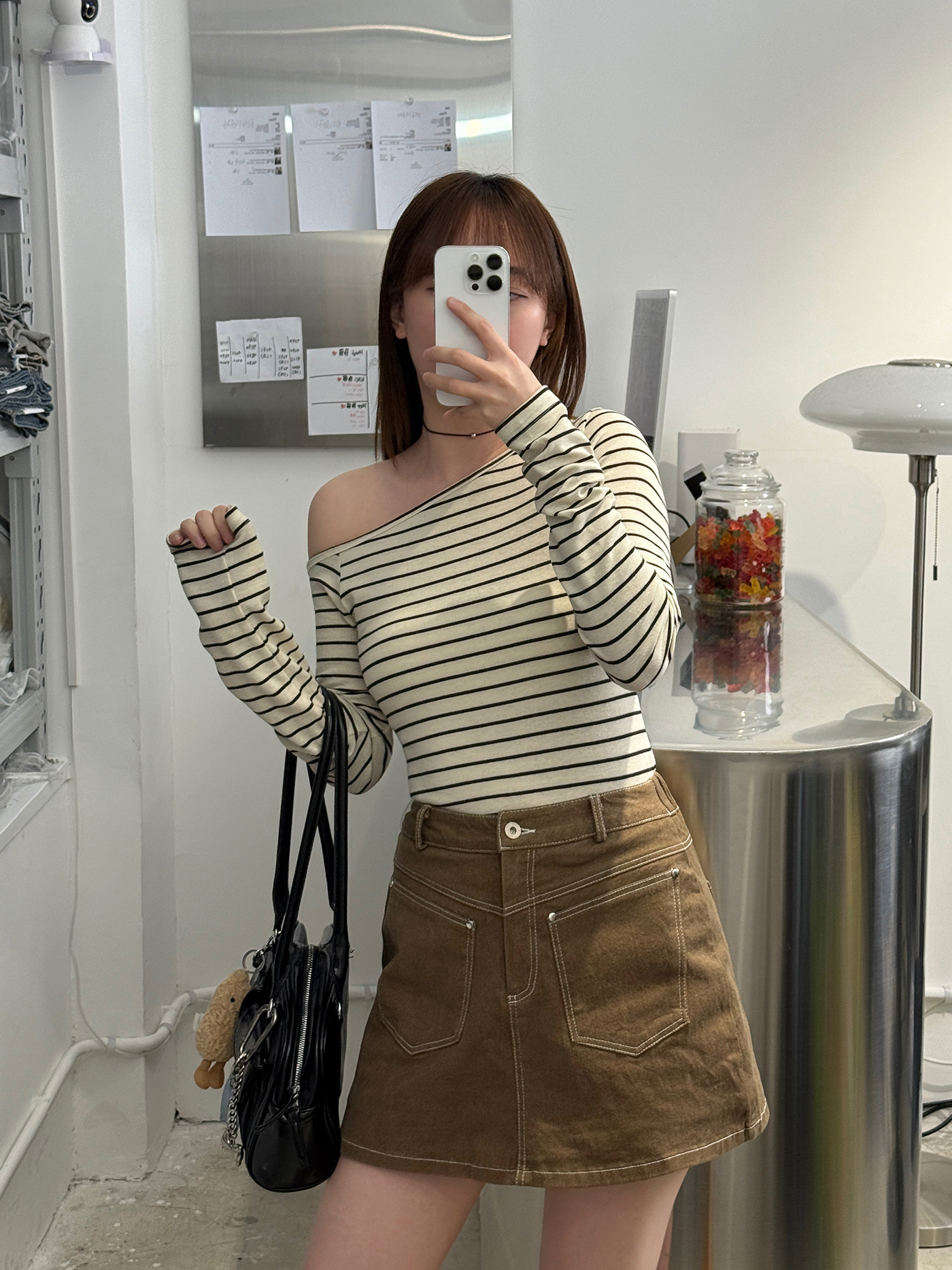 𝐂𝐫𝐨𝐩𝐩𝐞𝐝 𝐬𝐭𝐫𝐢𝐩𝐞𝐝 𝐨𝐟𝐟-𝐬𝐡𝐨𝐮𝐥𝐝𝐞𝐫 𝐭𝐨𝐩