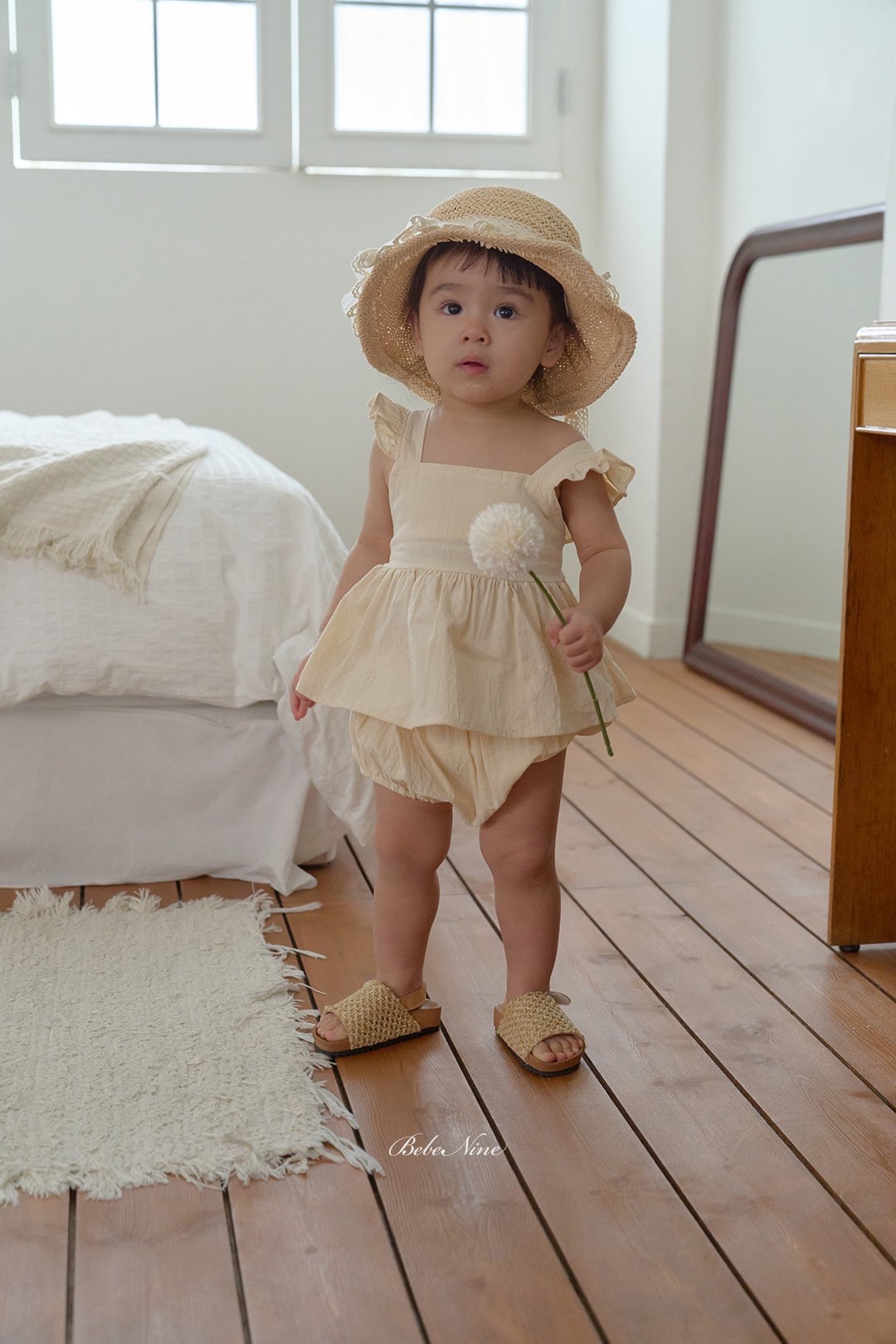 ☀️預訂 韓國直送☀️🇰🇷Bebenine三色荷葉邊吊帶上衣燈籠褲套裝