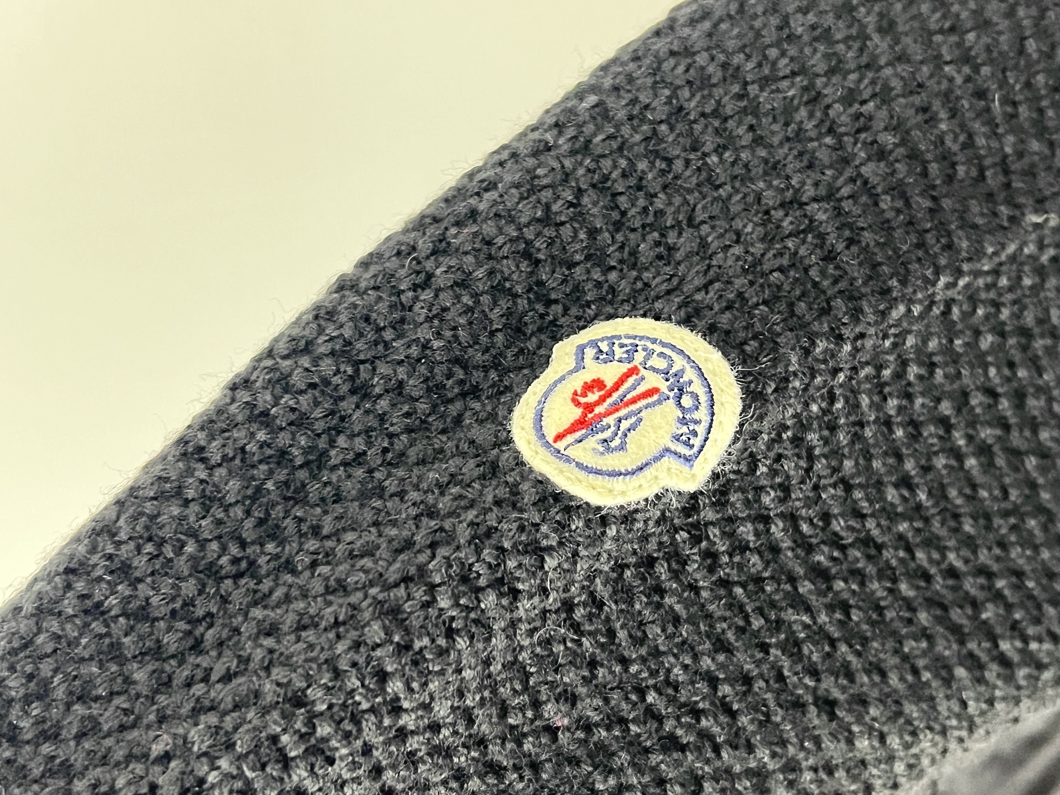 Pre-Owned Moncler Jacket / Product Code: 26041102