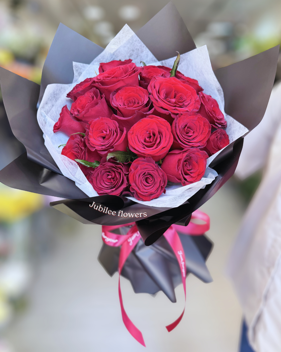红玫瑰圆形花束