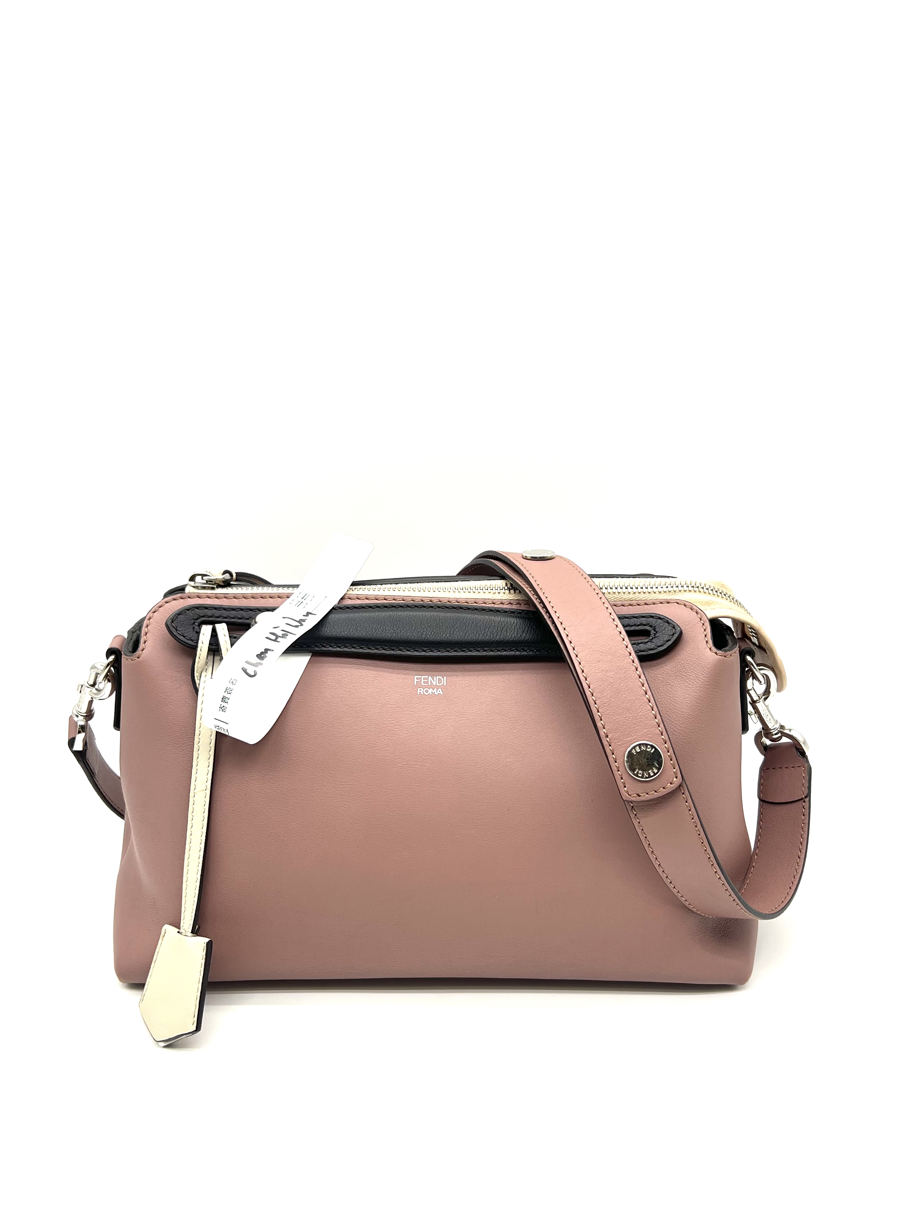 Pre-Owned FENDI By The Way / Product Code: 26041403