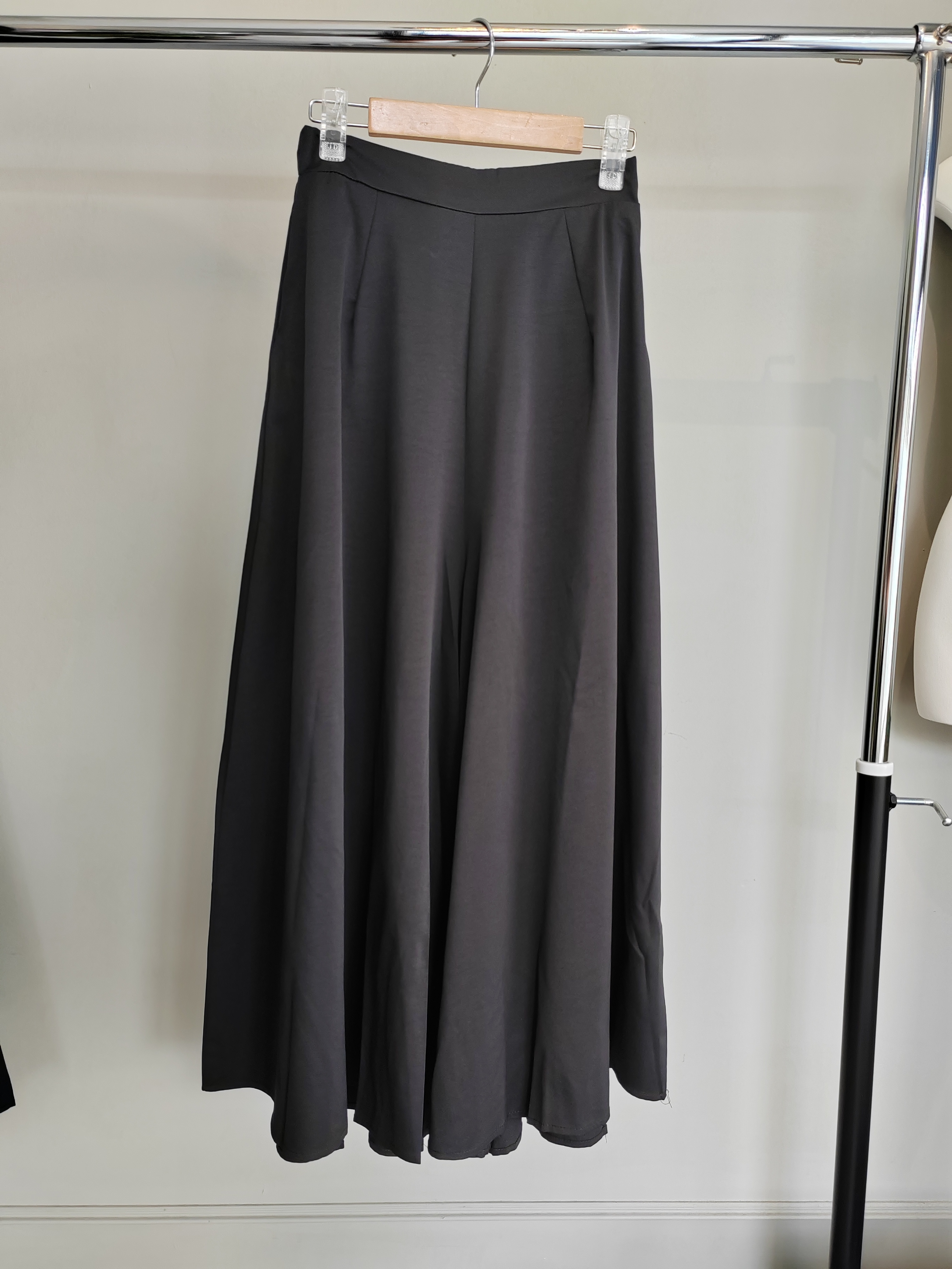LY4038