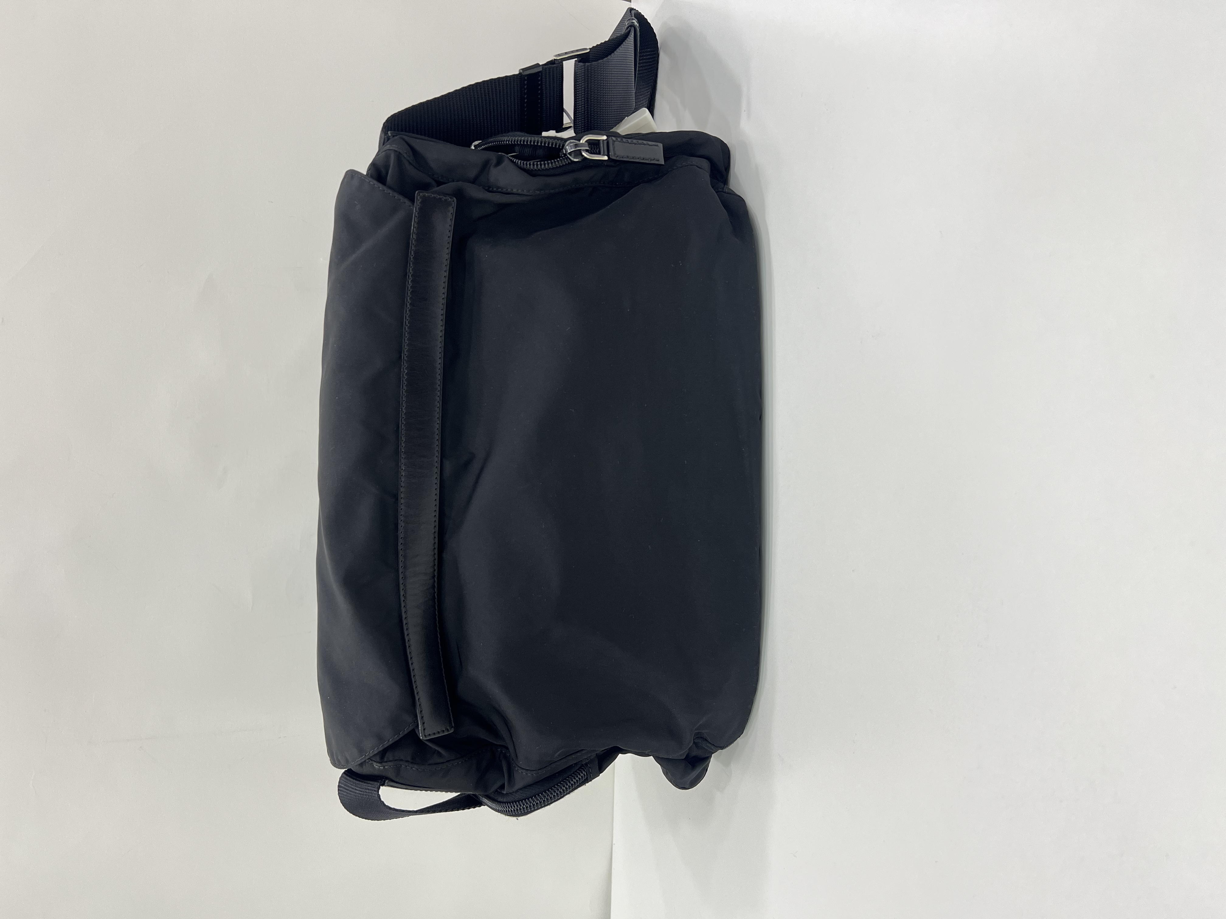 直播貨品 |  [1個-$100 2個-$300］E25
