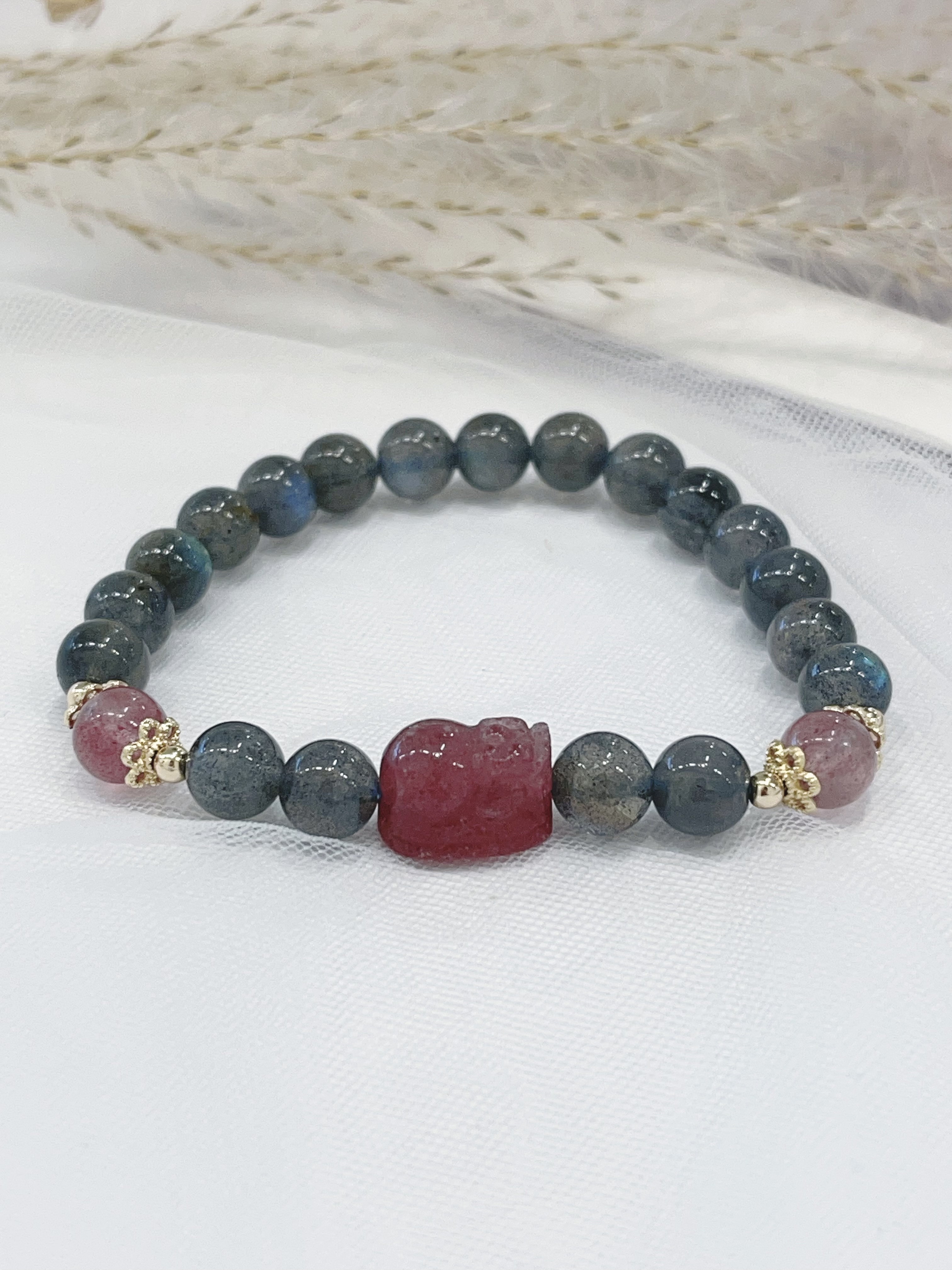 🌙 月光石 × 草莓晶貔貅手串 Moonstone & Strawberry Quartz｜8mm 守护招财