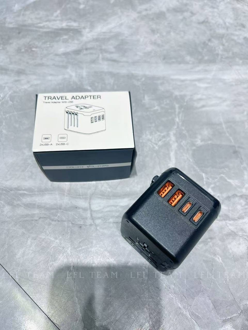 P979 多国转换插座