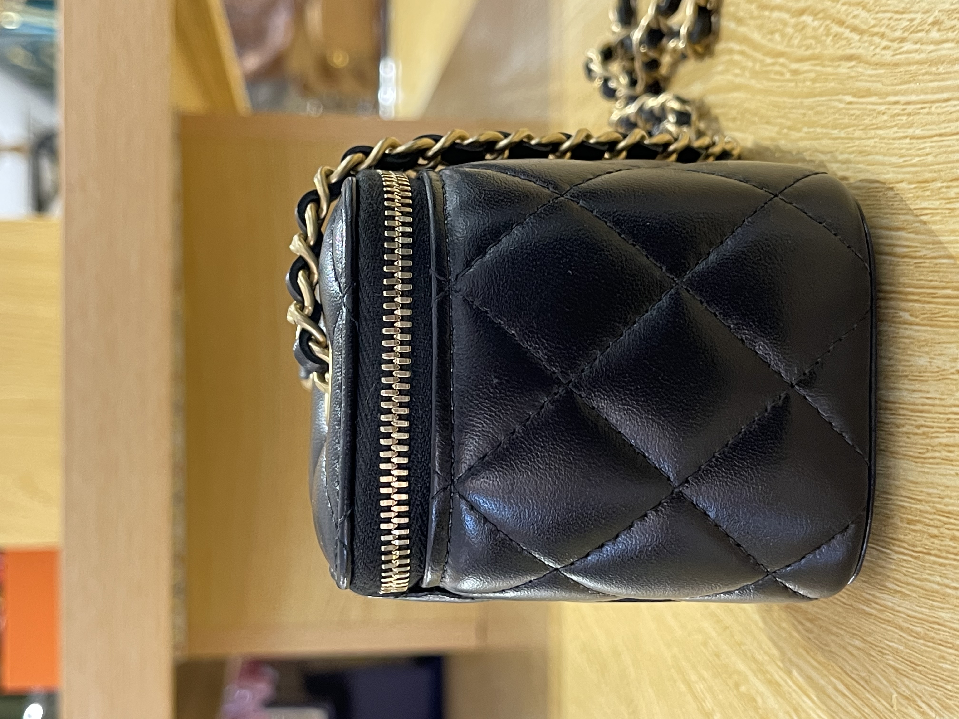 直播貨品 |  [1個-$100 2個-$300］JJ16