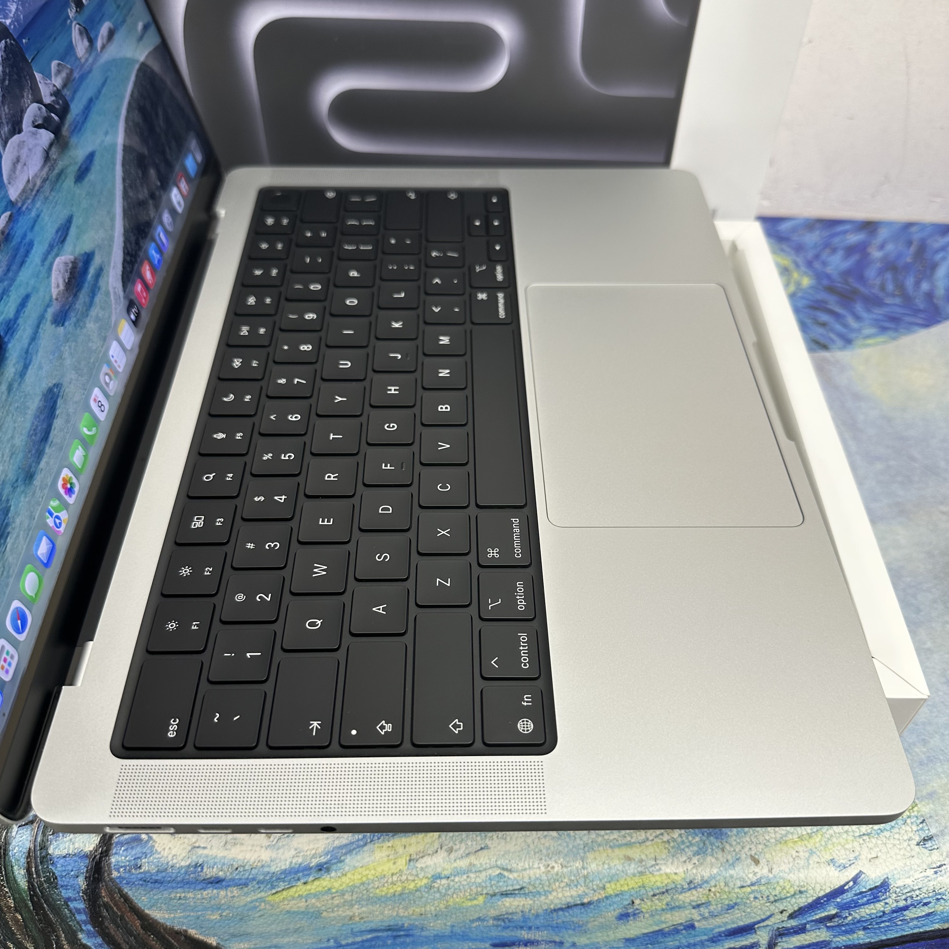 #5930 全新質素Apple MacBook M5 Pro 2025 M5 Pro CPU/24GB Ram/1TB SSD/16核心GPU/Liquid Retina XDR Mon/14吋/銀色/ MacBook Pro M5 / MacbookPro M5 Pro / Laptop / Notebook / Ultrabook / Netflix/ YouTube / Black / silver