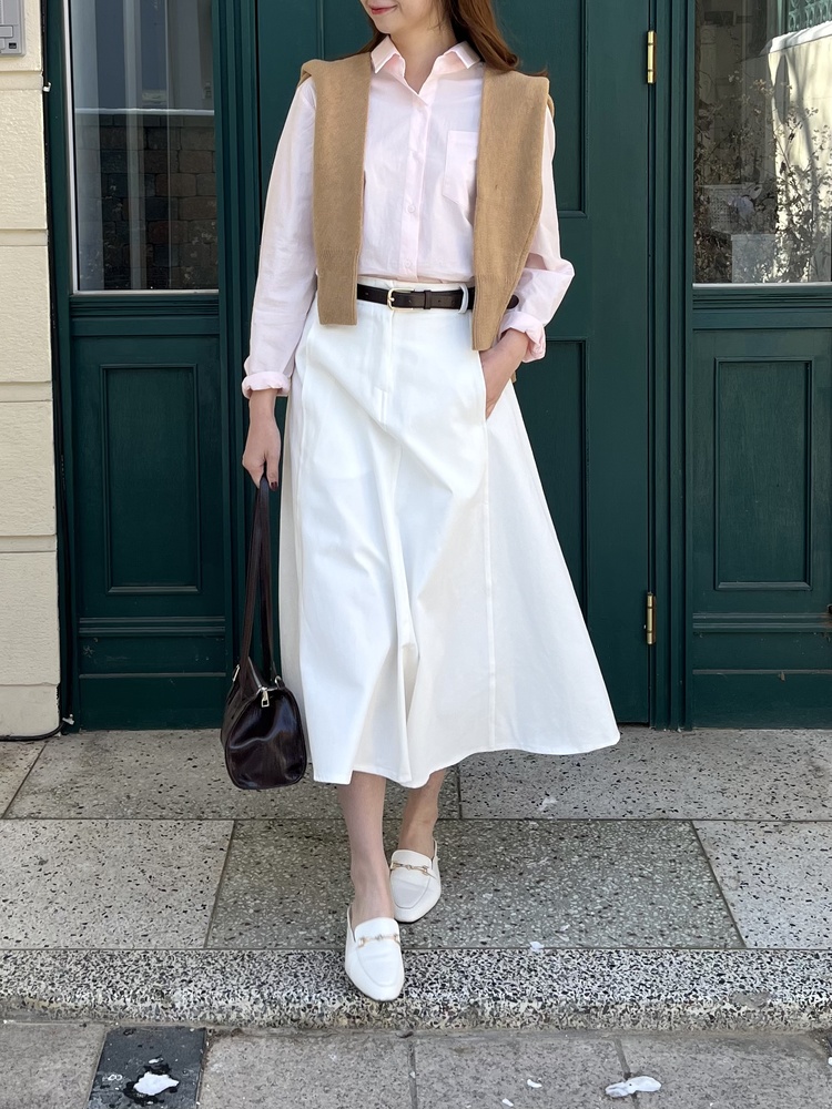 The Signature Flare Skirt (Ivory)