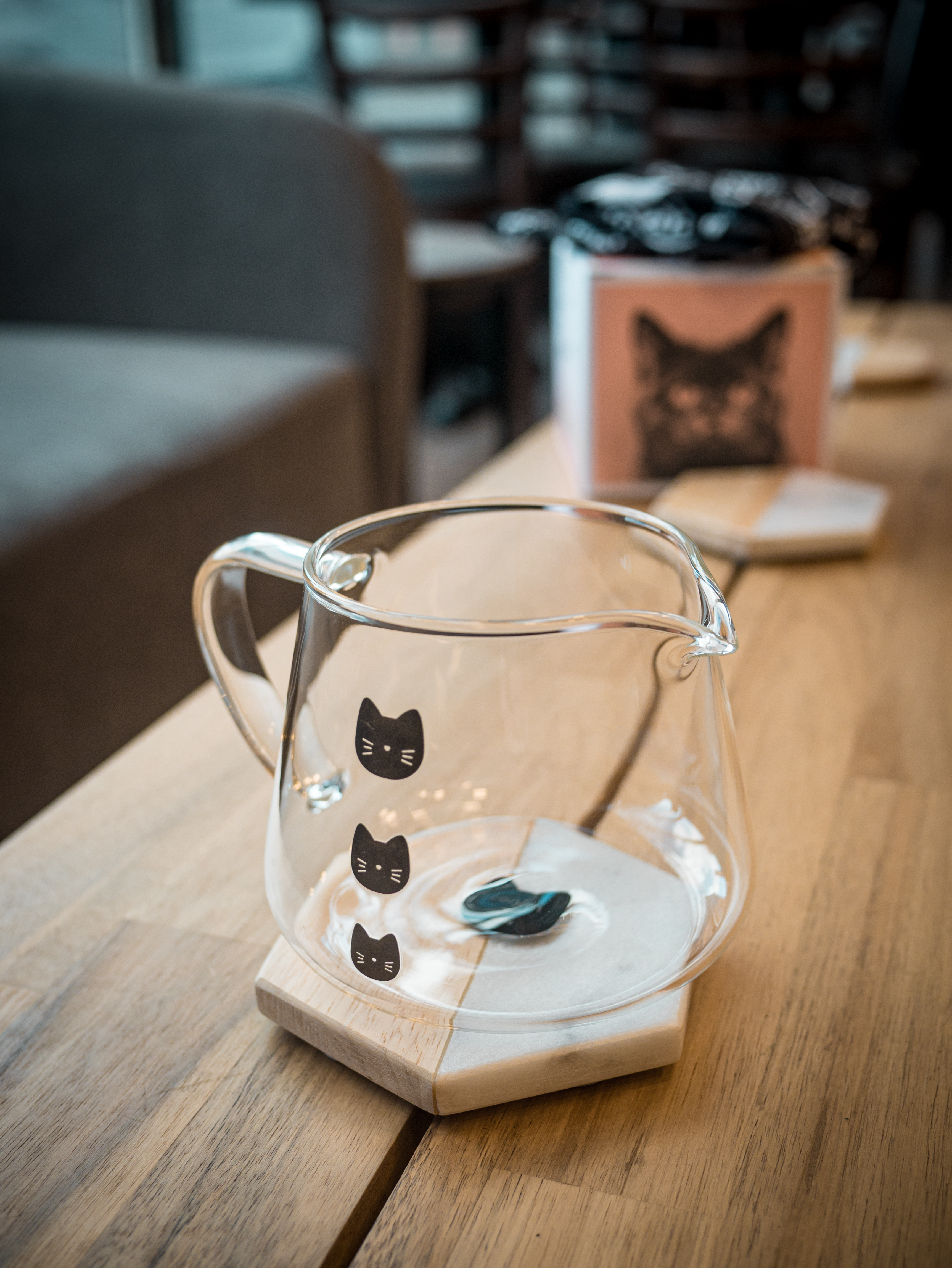 Neko 熱感變色玻璃咖啡壺（附黑色貓巾）｜300ml