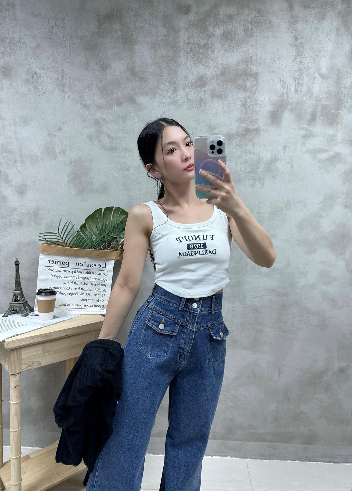 B01 刺繡字方領Bra top