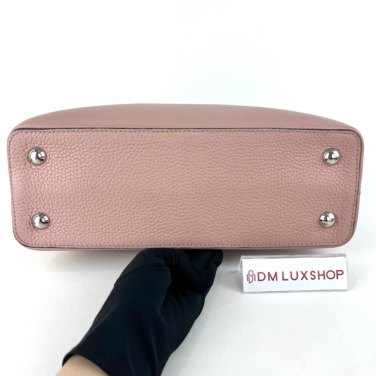 LV Capucines MM Pink