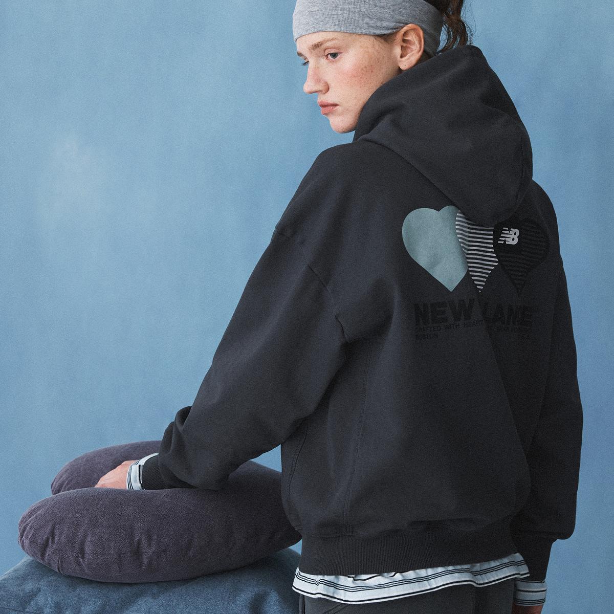 [NEW BALANCE] UNI NB Heart Graphic Hoodie (4種)