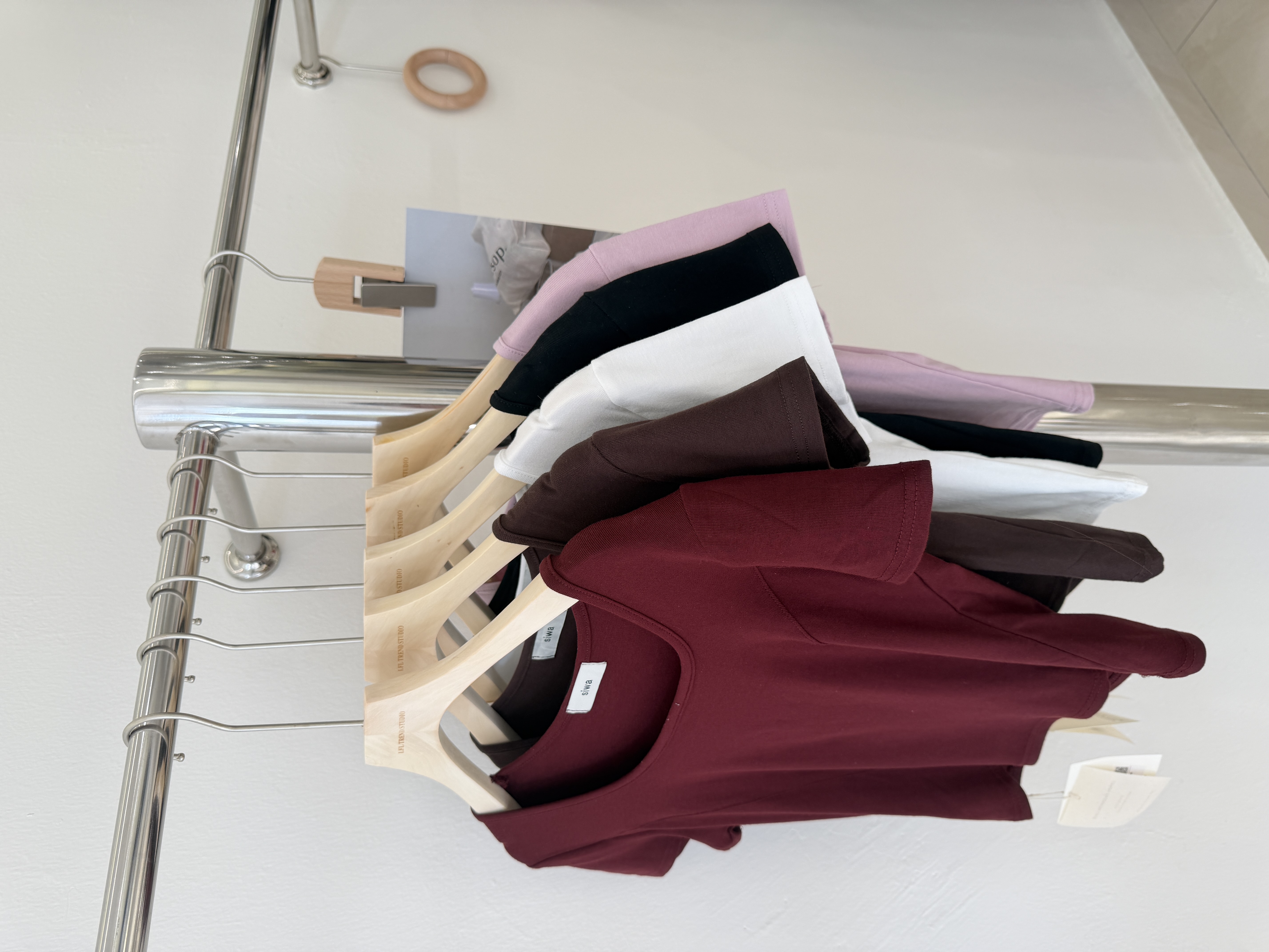 6561 爆款显瘦百搭方领上衣