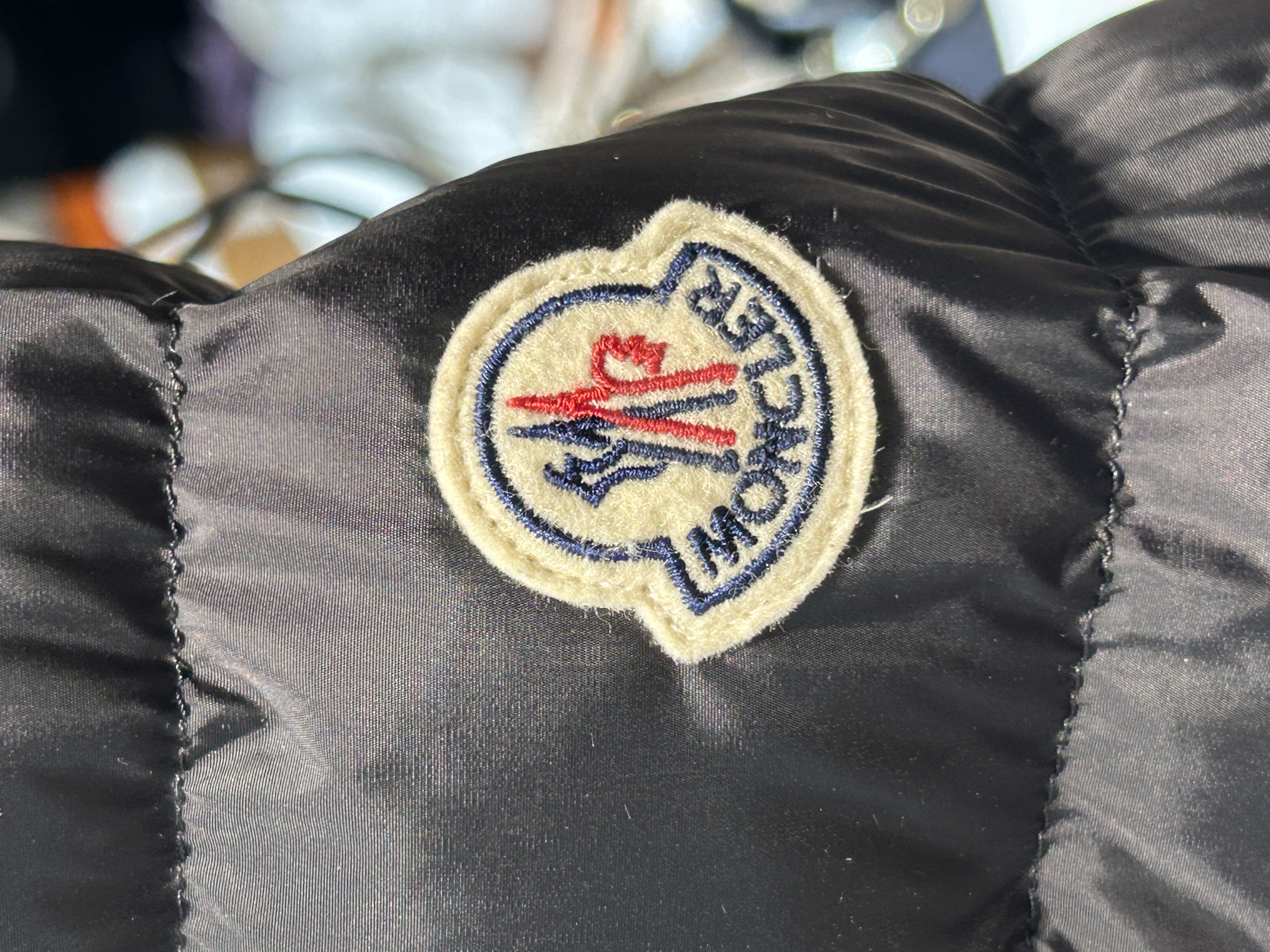 Moncler outer size 164 ,100%Authentic,98%new 