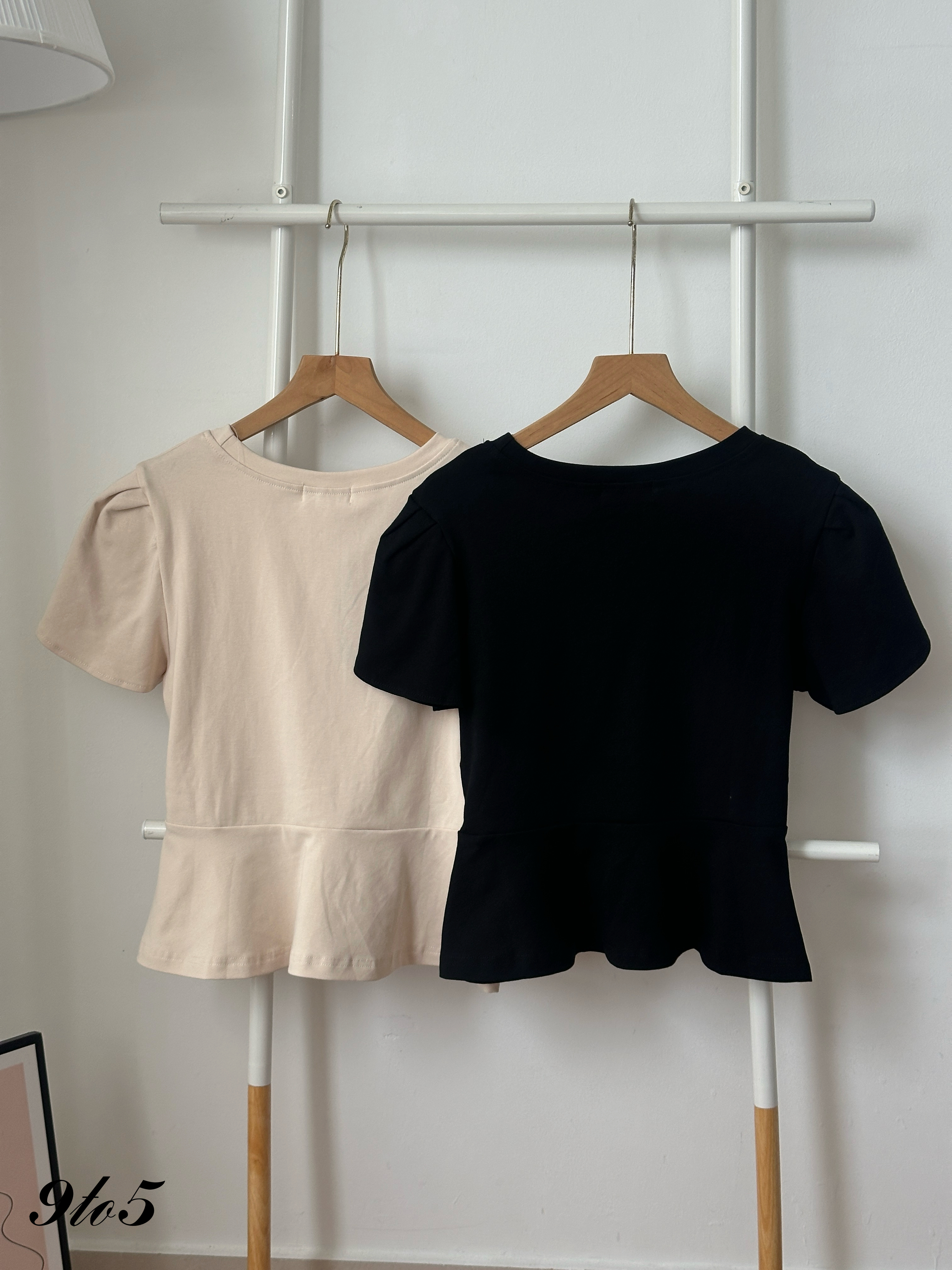 T4433 Puff Sleeve Peplum Top - Beige & Black