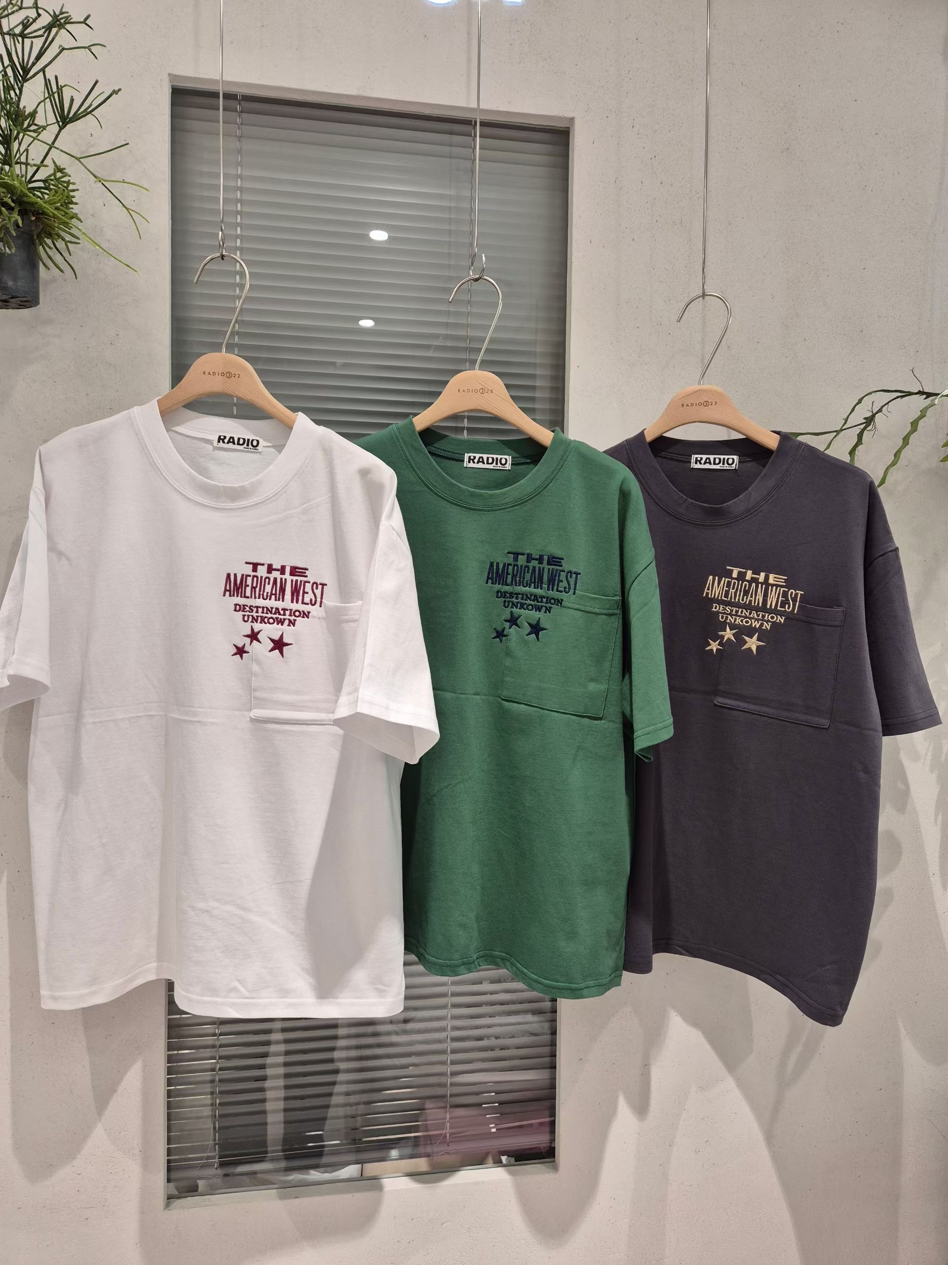 RD OX 星星刺繡⭐️袋口tee