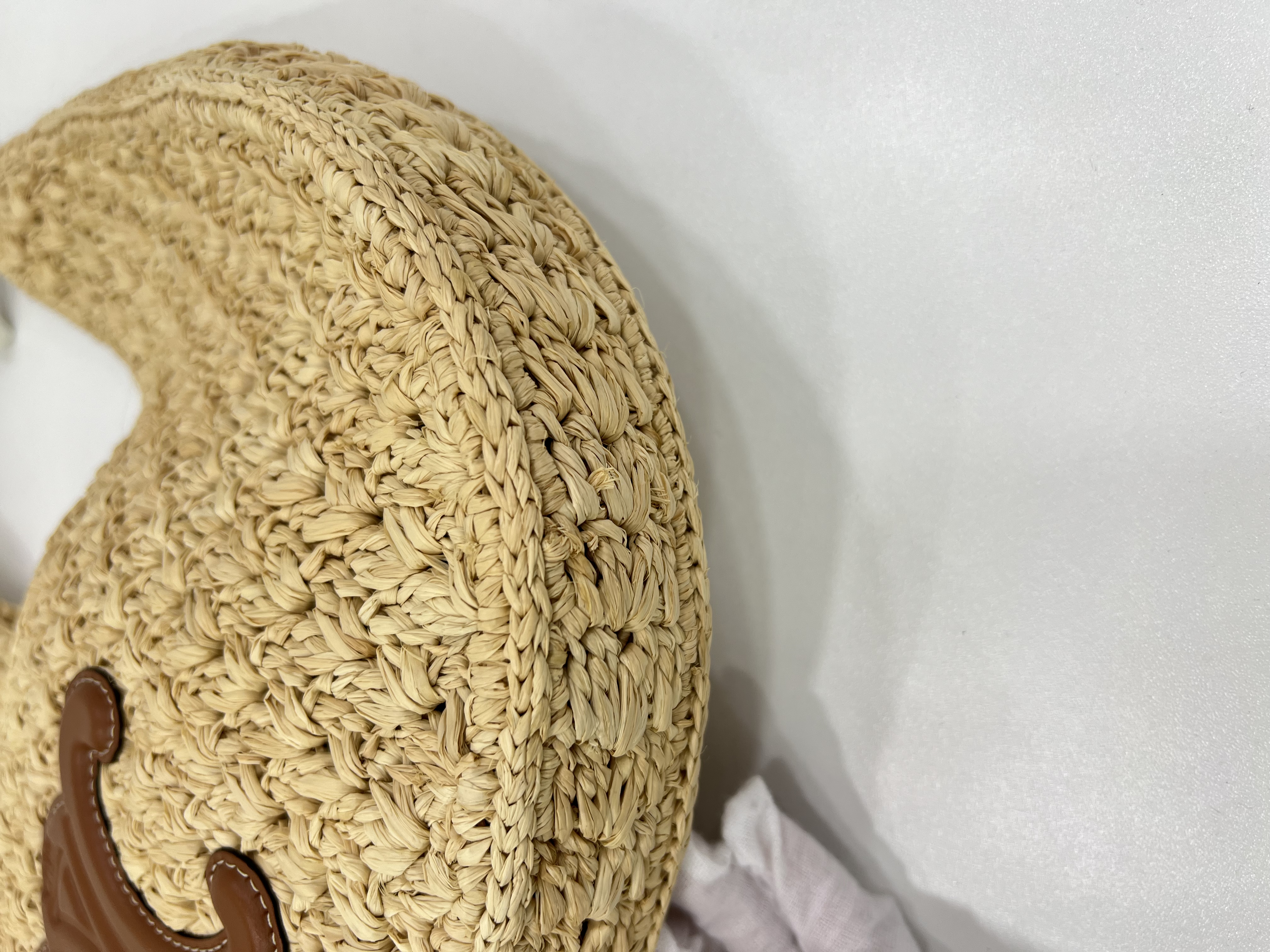 直播貨品 |  [1個-$100 2個-$300］E05