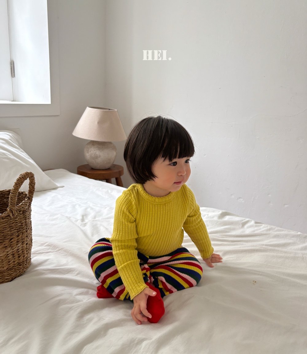 Hei | Stretchy Tee