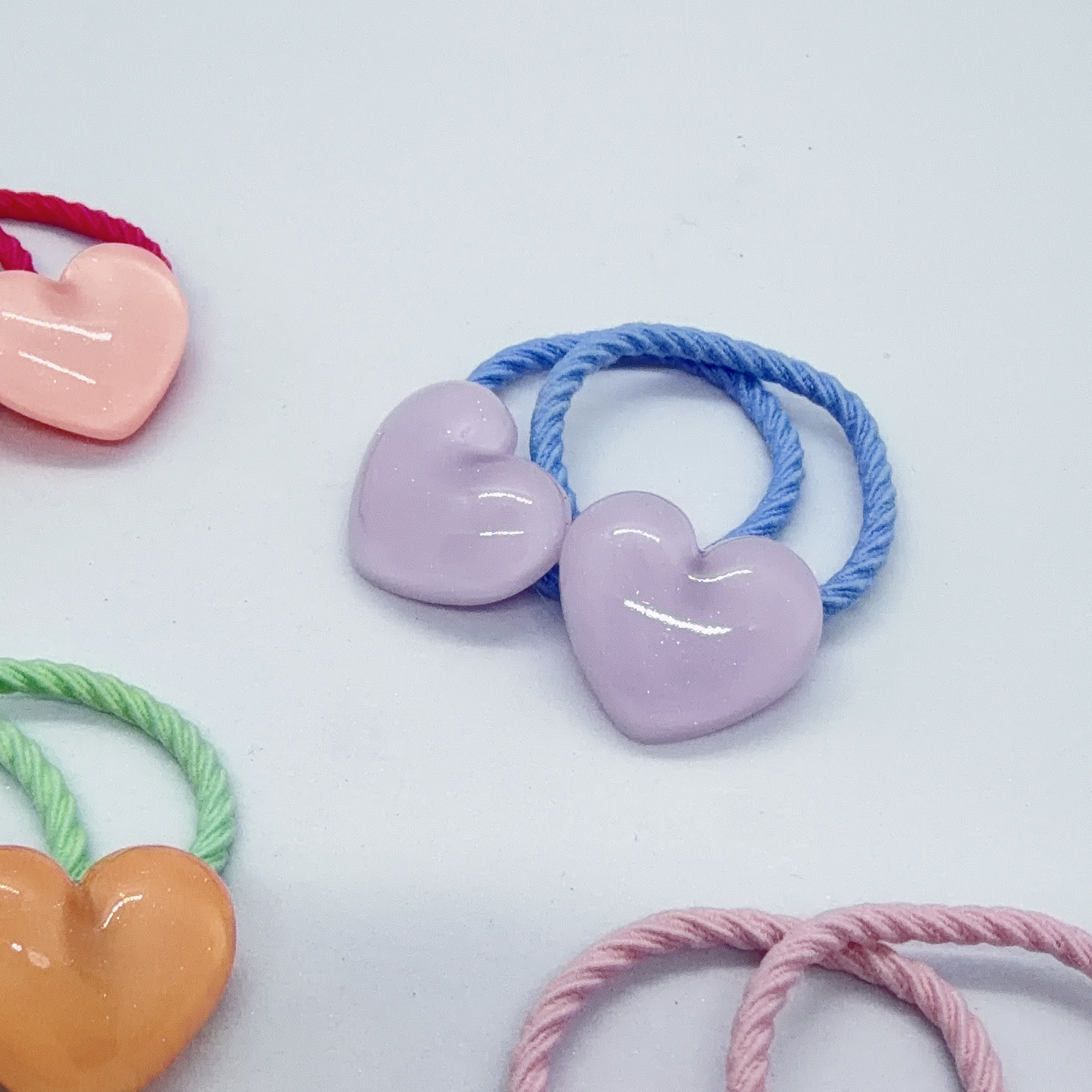 心心飾牌髮圈組 (5對裝) / Heart Shape Charm Hair Tie Set (5 pairs)
