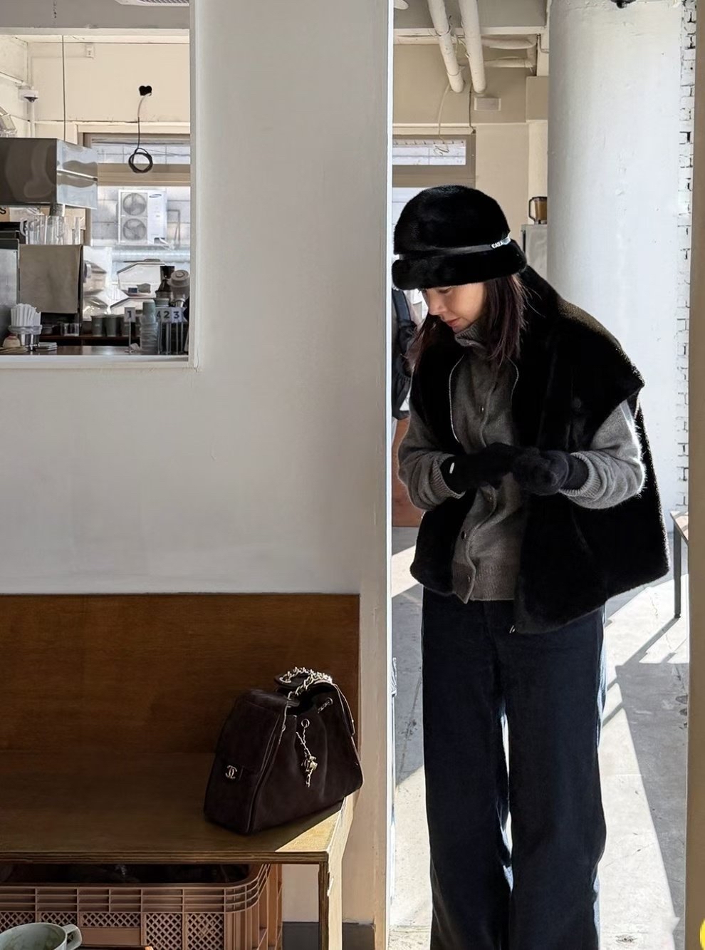 Elegant artificial fur vest 