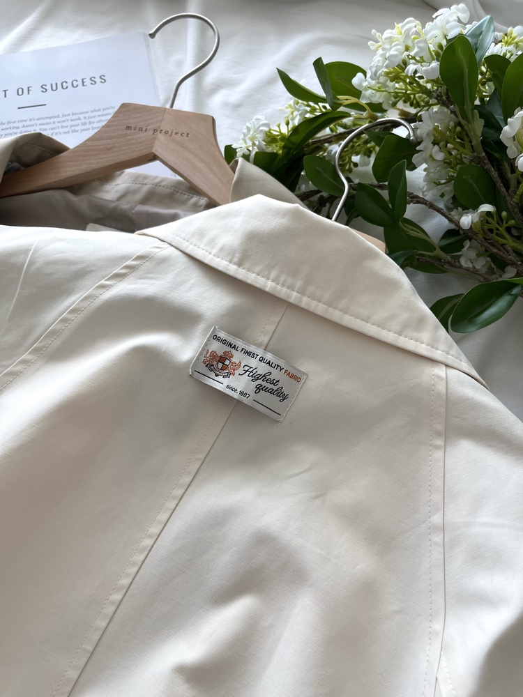 Stripe-Lined Relaxed Trench Coat (Beige)