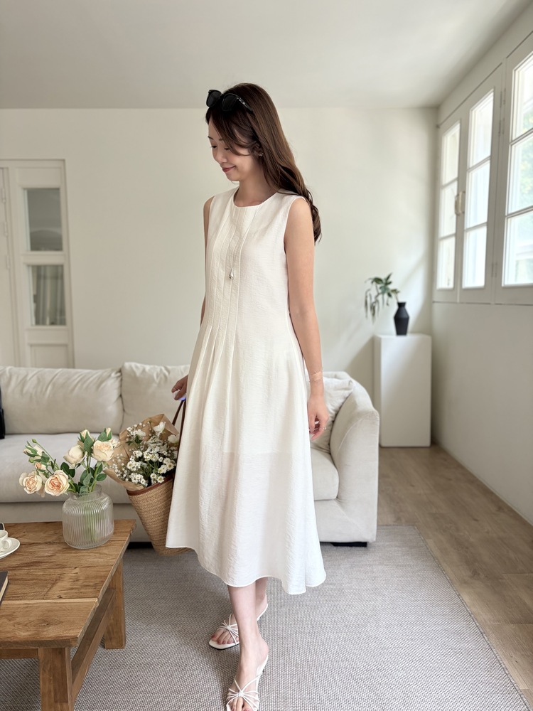 Linen Pintuck Dress (Ivory)