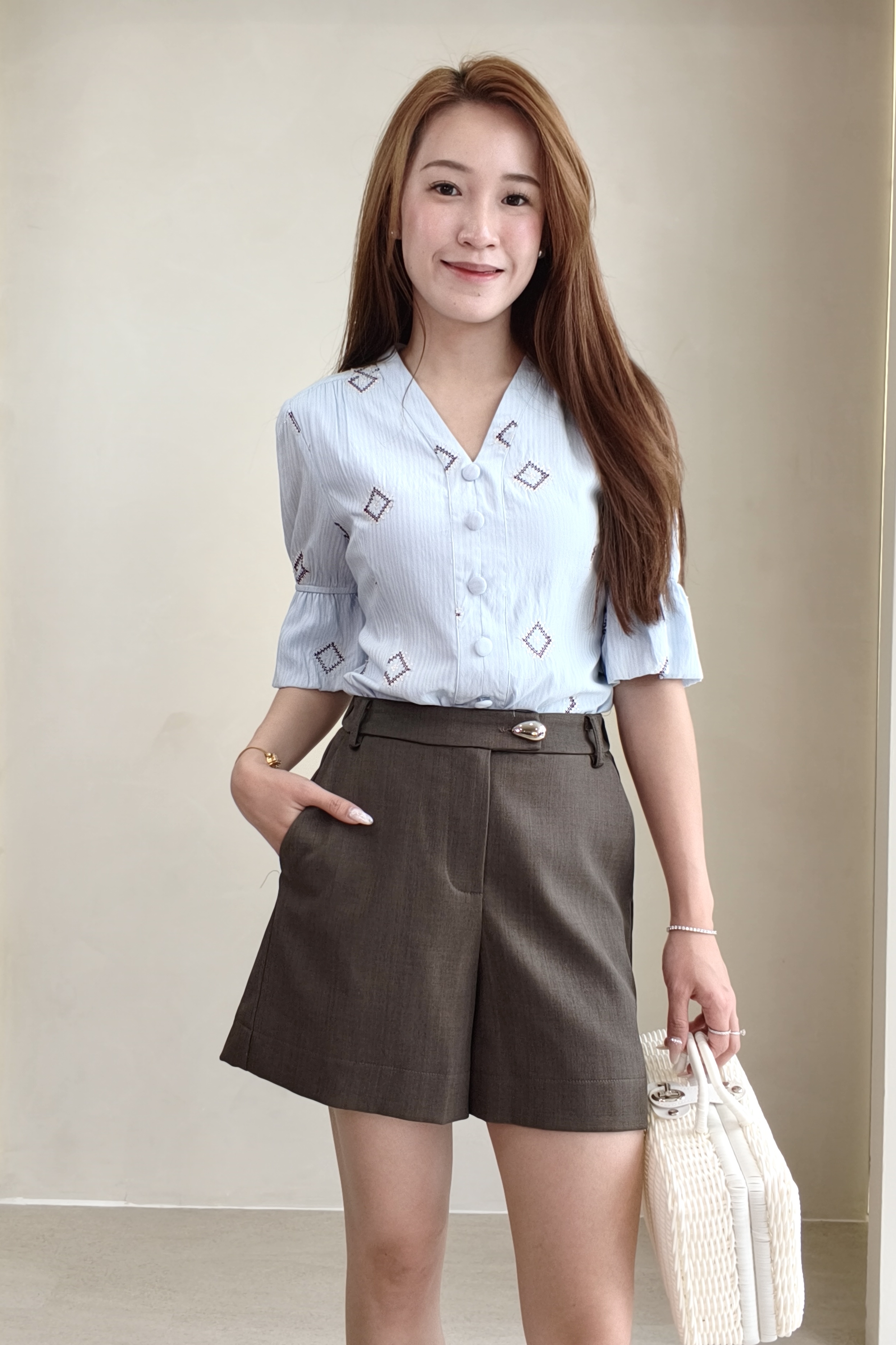 210576 Harper Diamond Print Flutter Sleeve Blouse