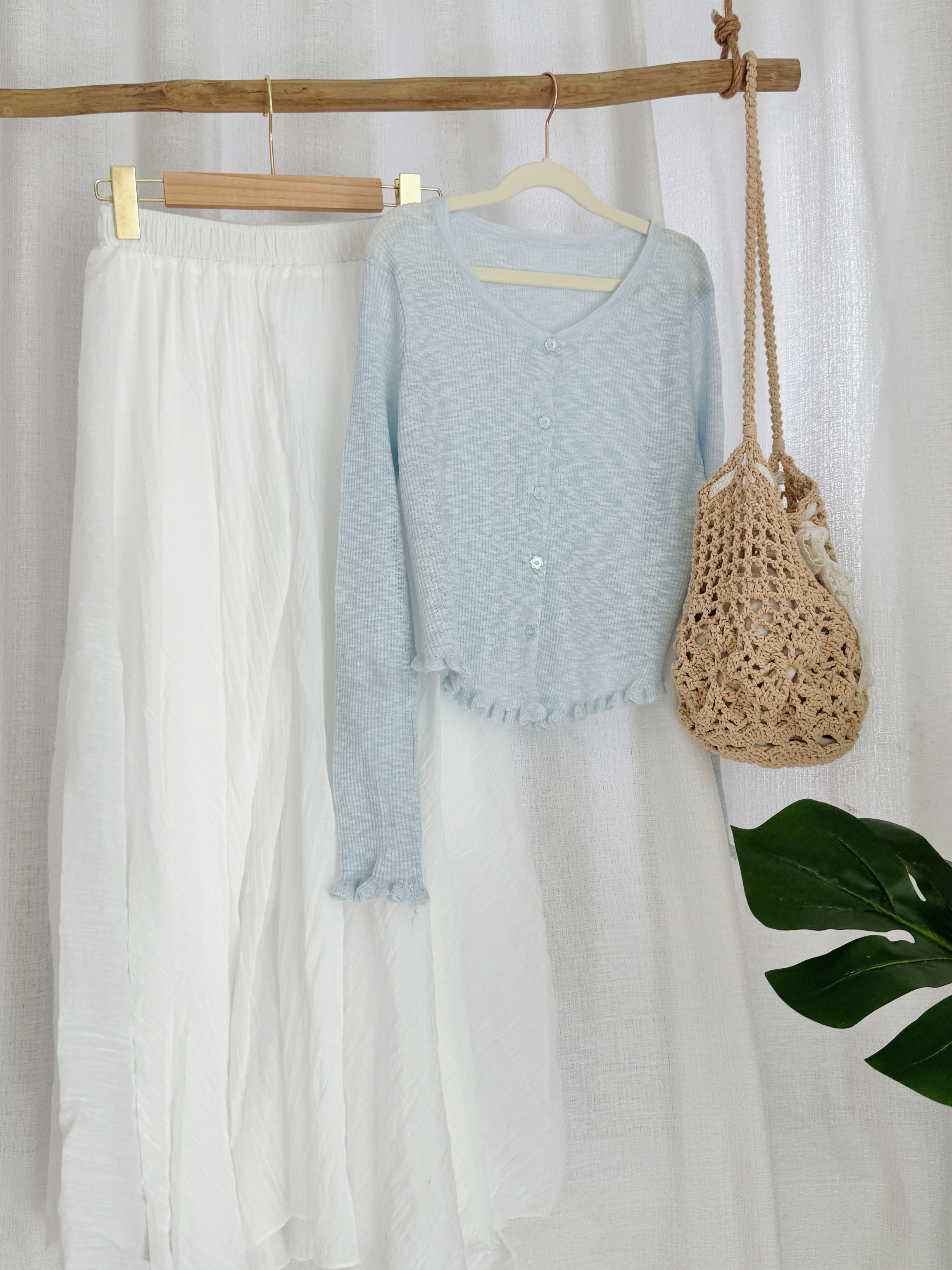 夏日简约木耳边薄外套