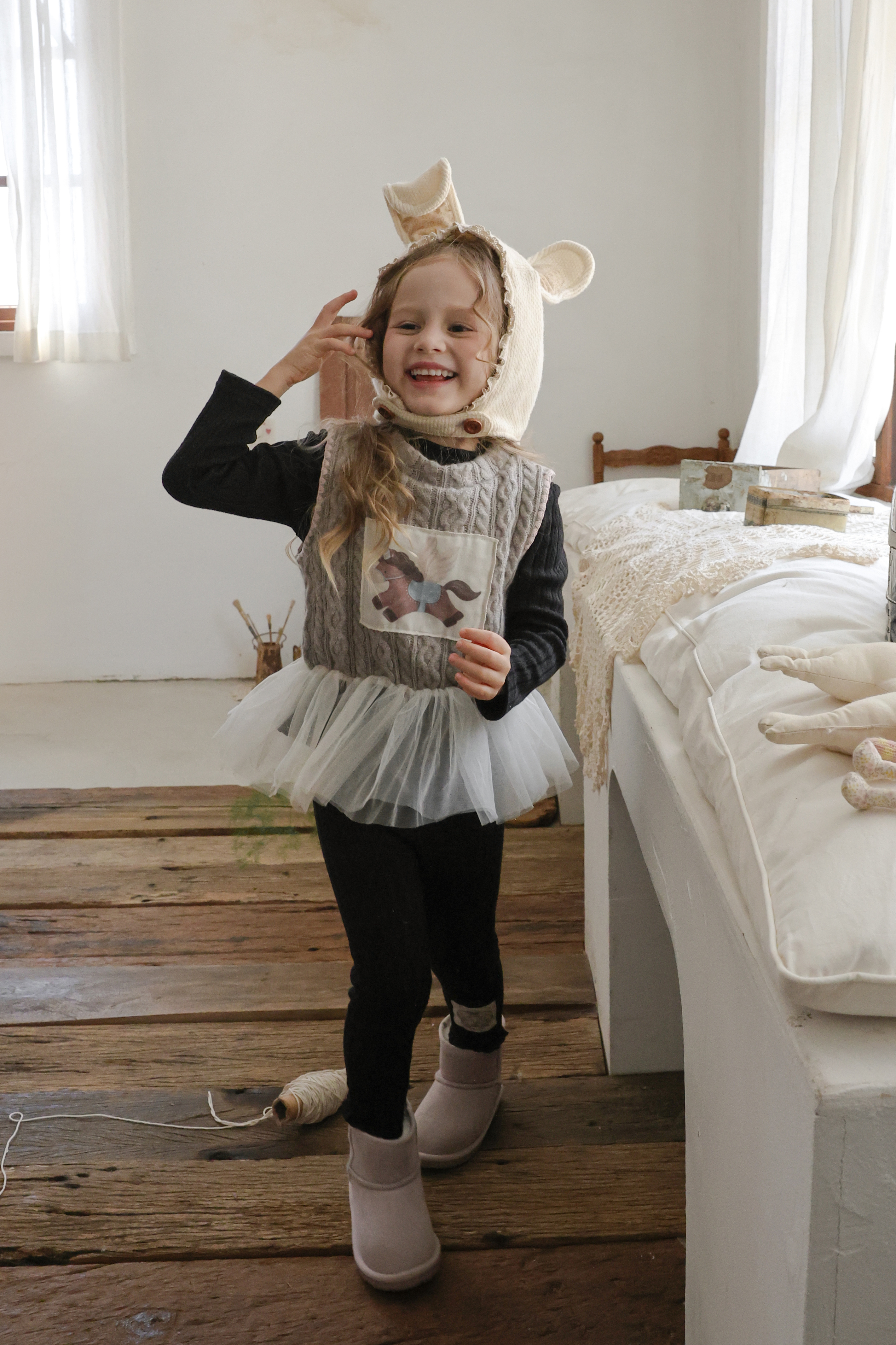 FLO | Pony vest 
