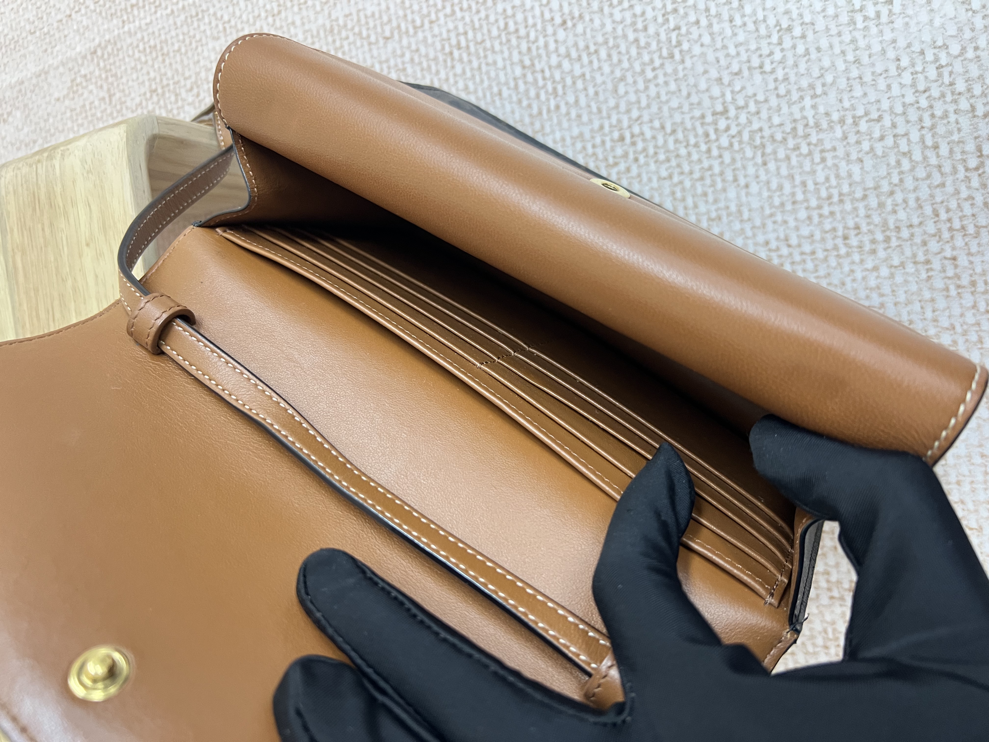 Pre-owned CELINE WOC/ Product Code: 26030204